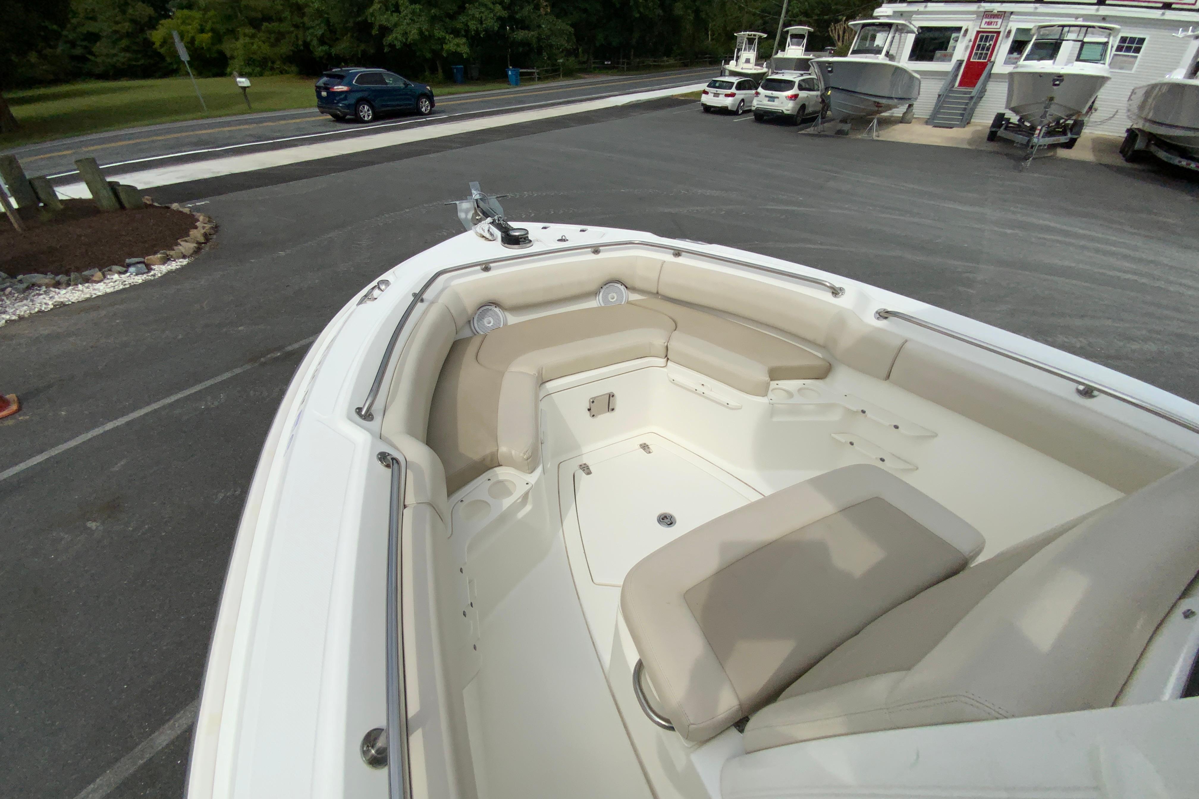 2019 Boston whaler 230 Outrage-41