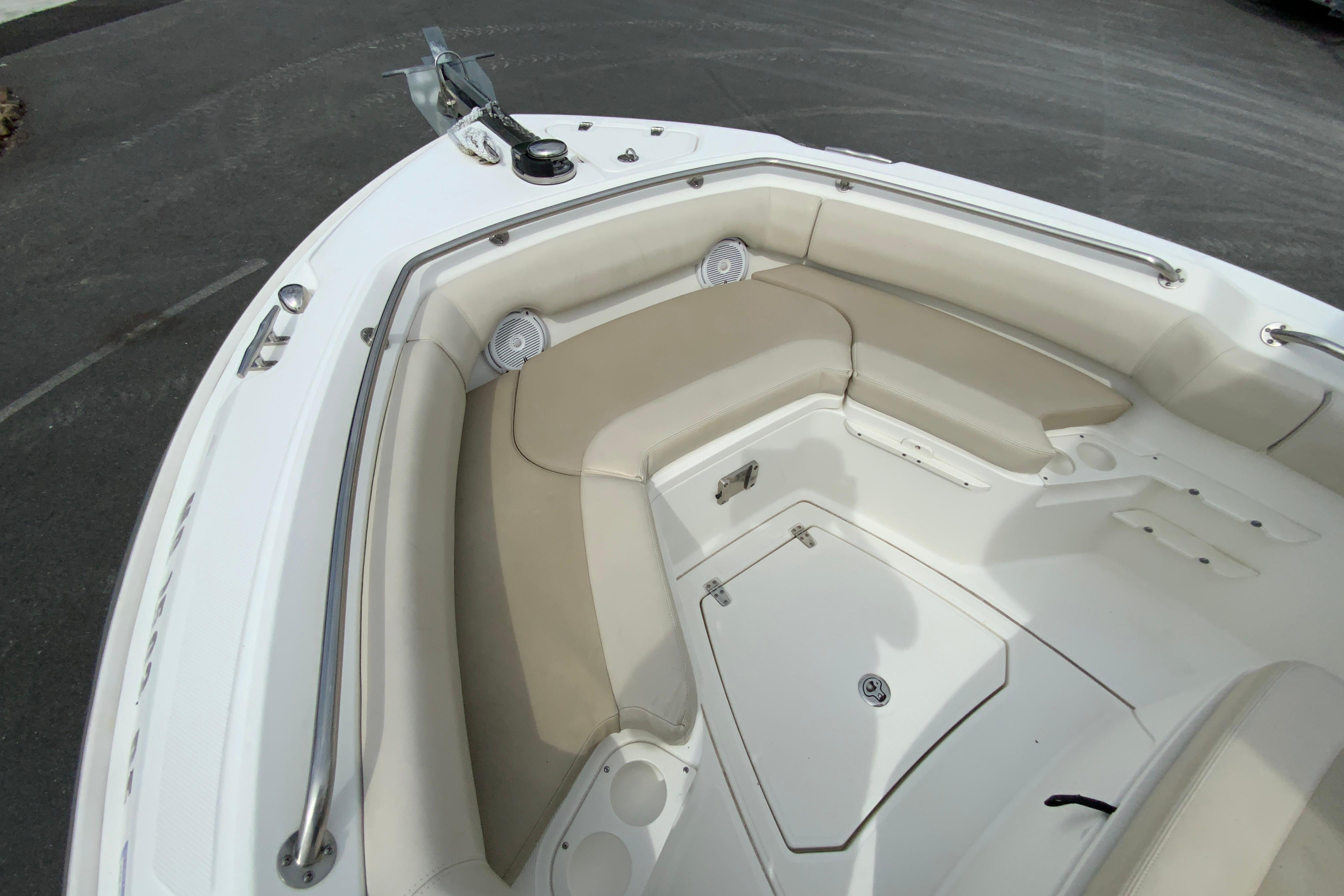 2019 Boston whaler 230 Outrage-42