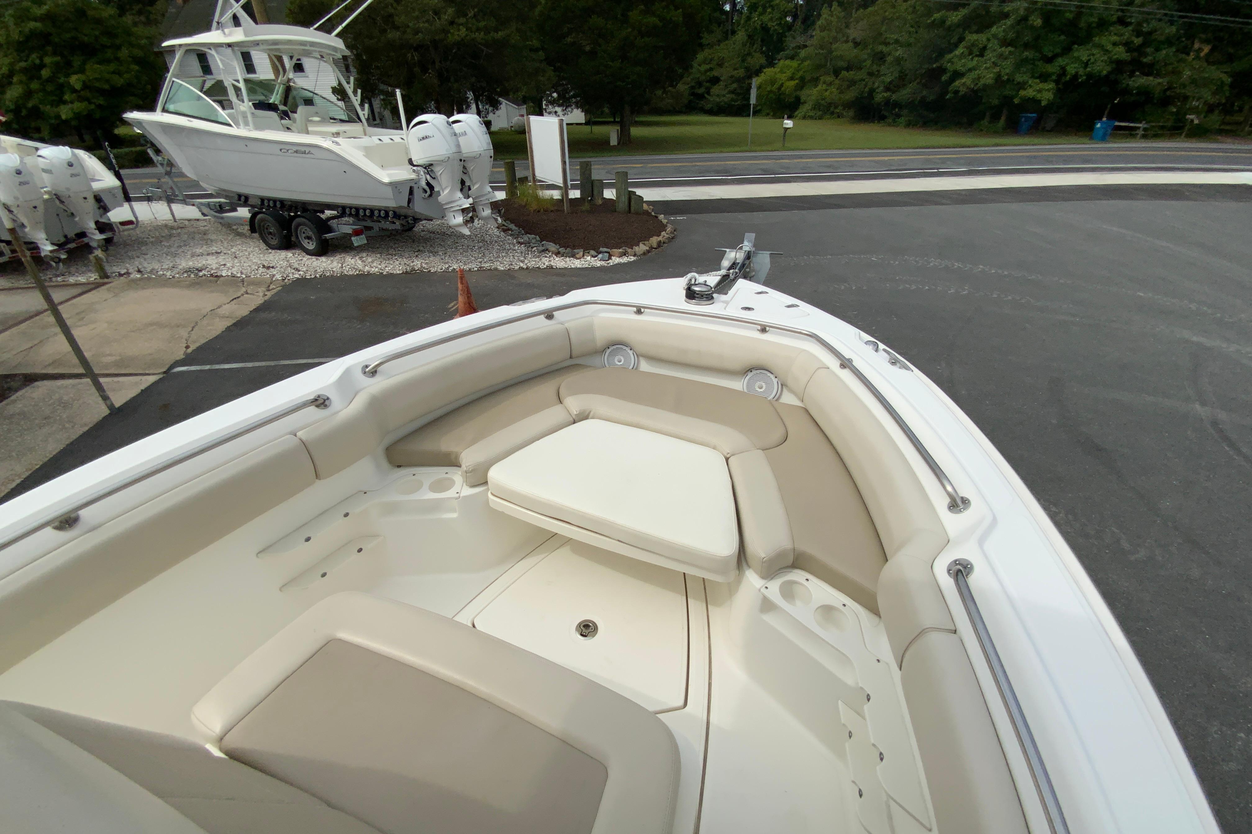 2019 Boston whaler 230 Outrage-43