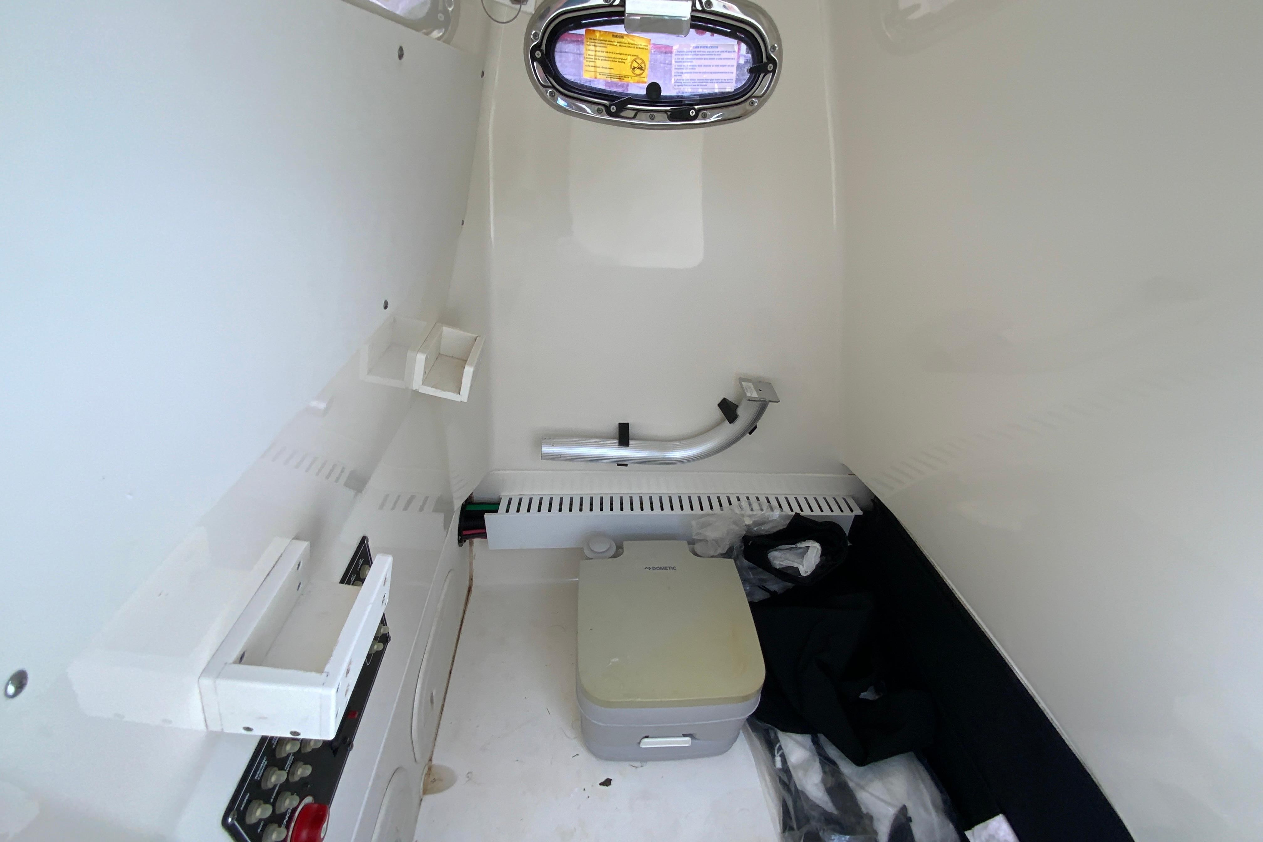 2019 Boston whaler 230 Outrage-55