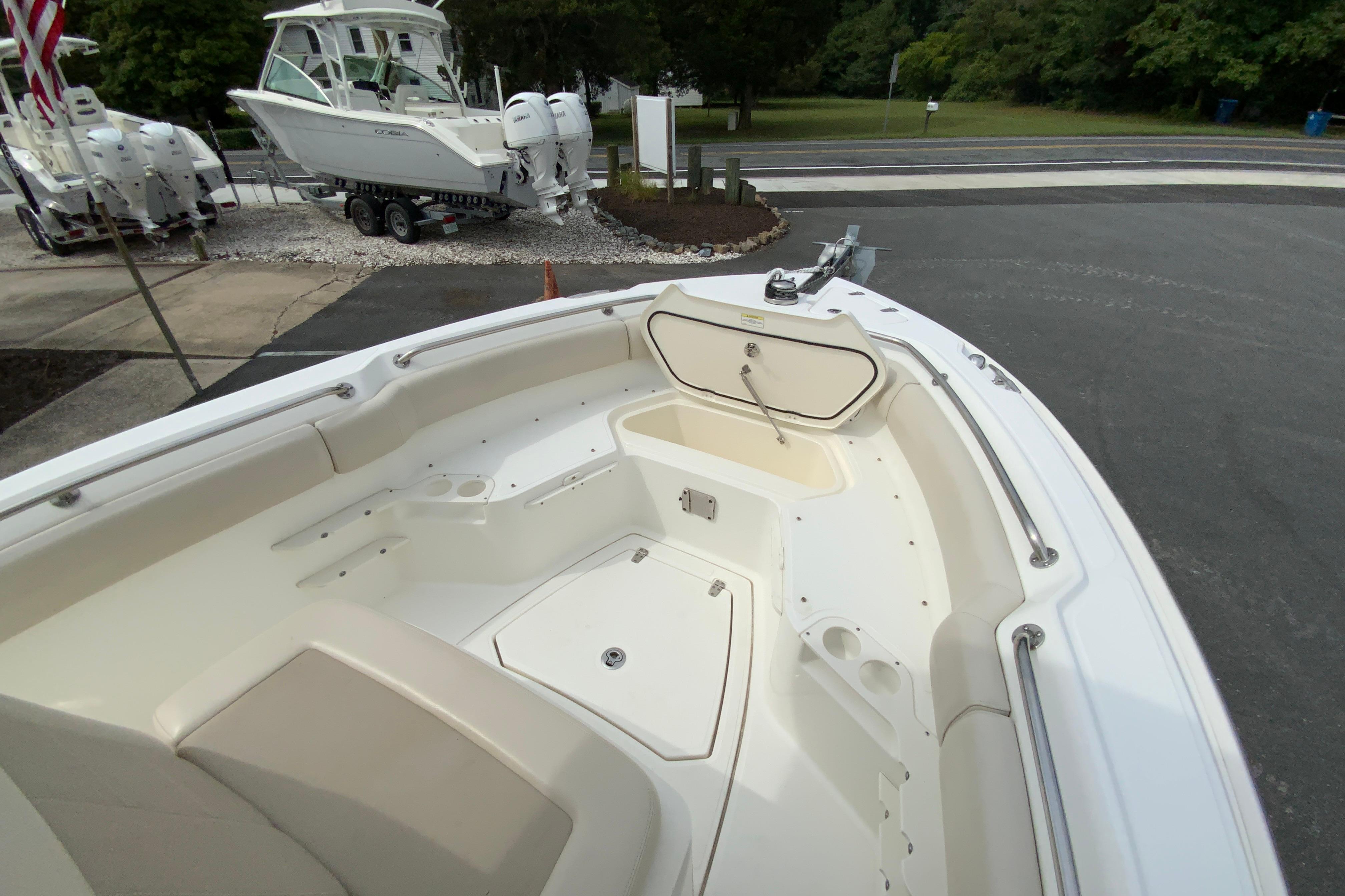 2019 Boston whaler 230 Outrage-47