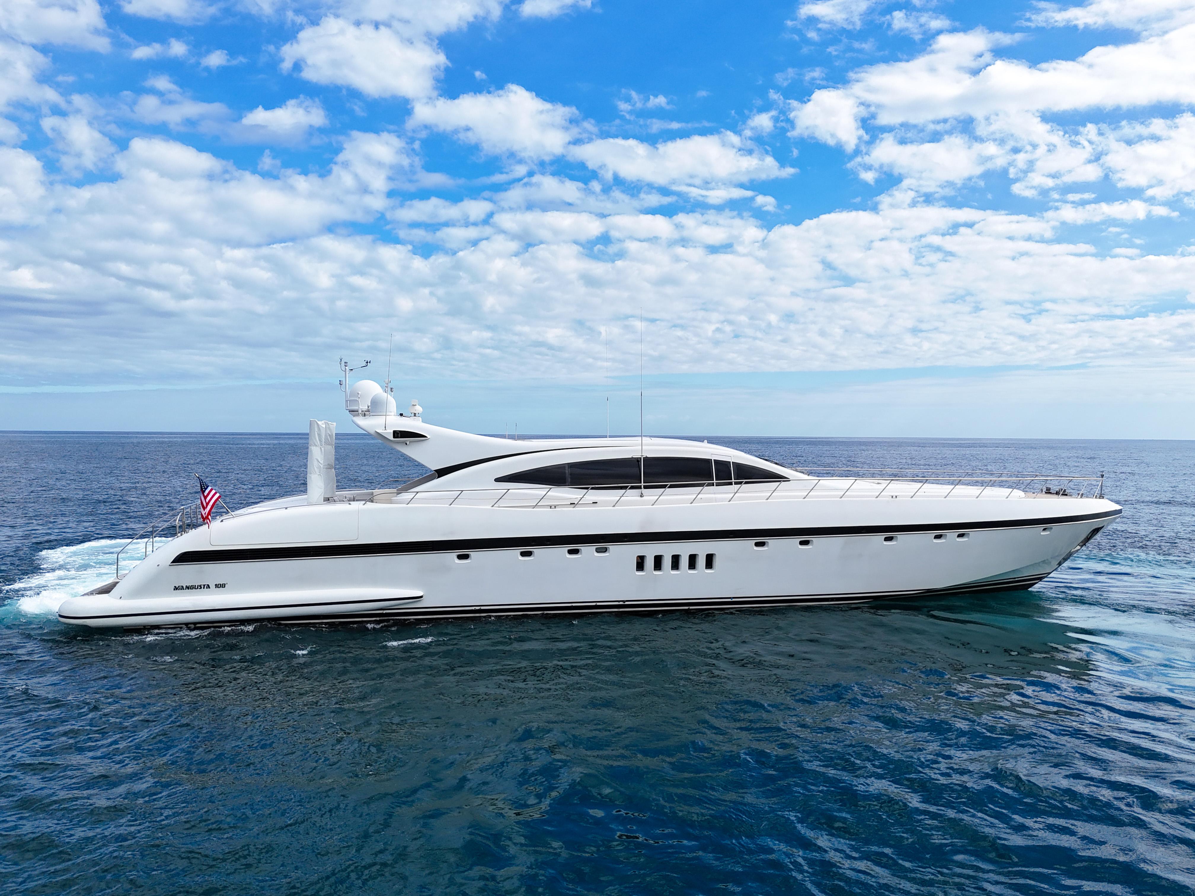 Mangusta-108 2002 -FL-US-9692756 | Thumbnail