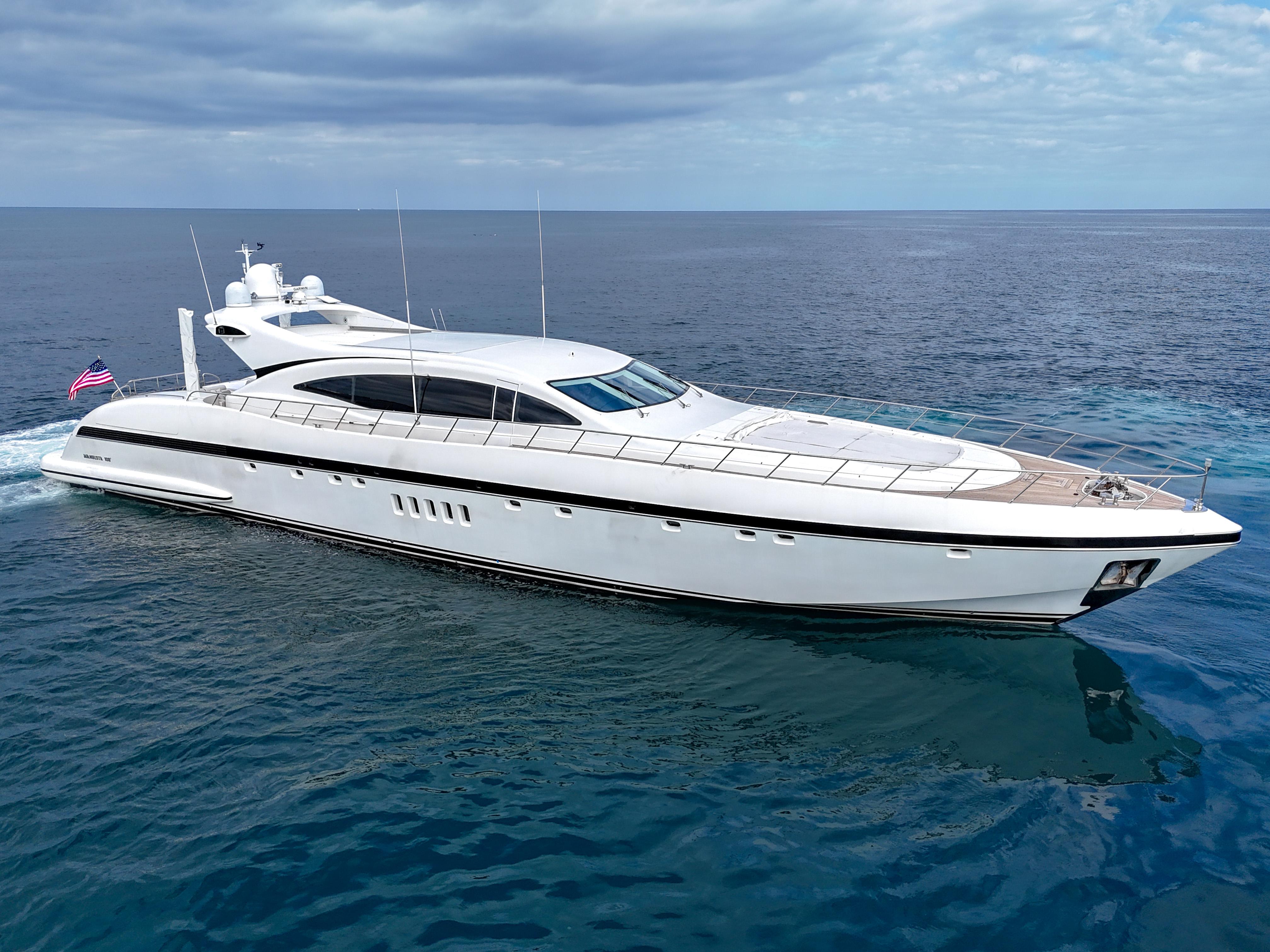 Mangusta-108 2002 -FL-US-9692756 | Thumbnail