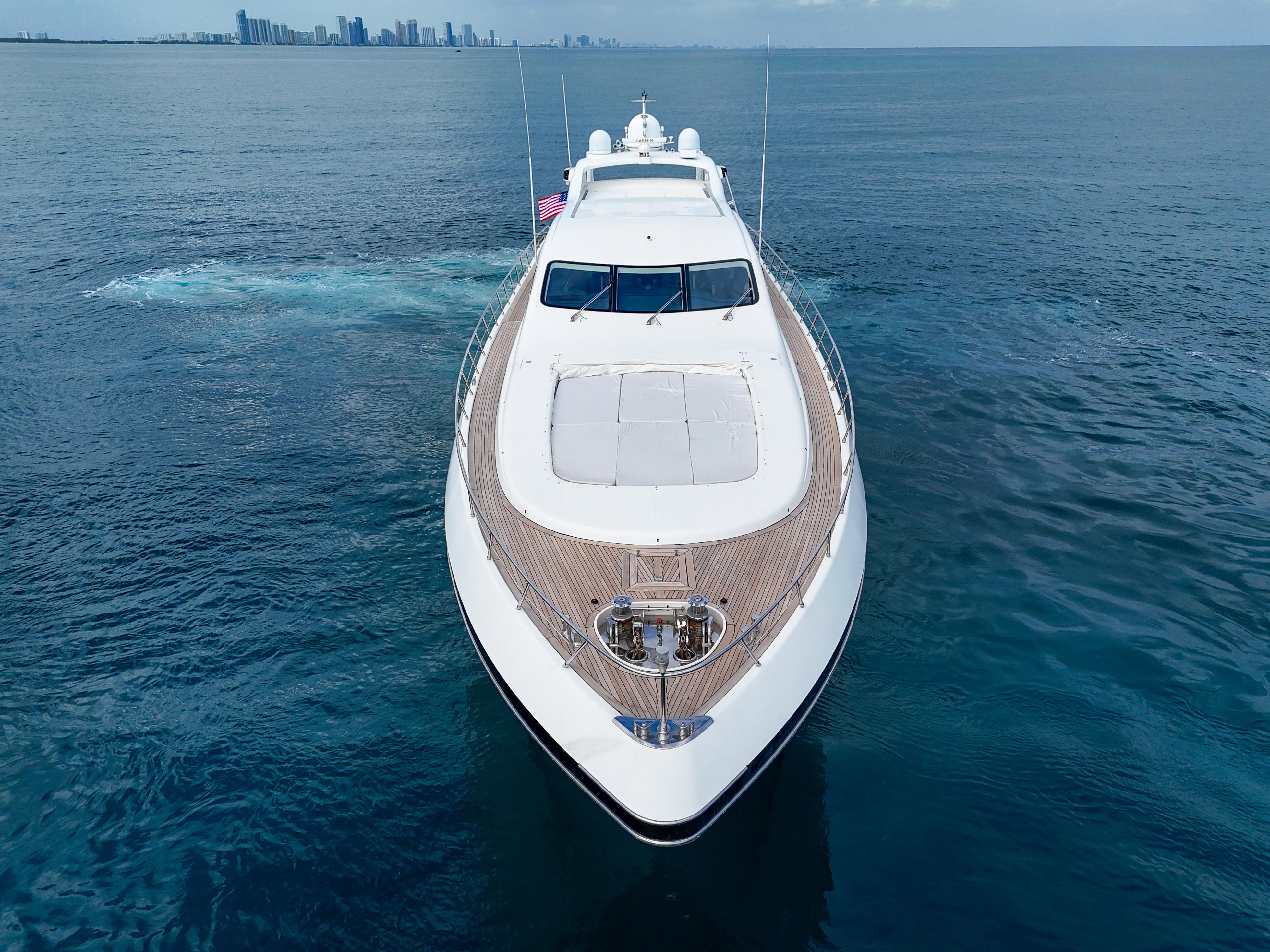 Mangusta-108 2002 -FL-US-9692756 | Thumbnail