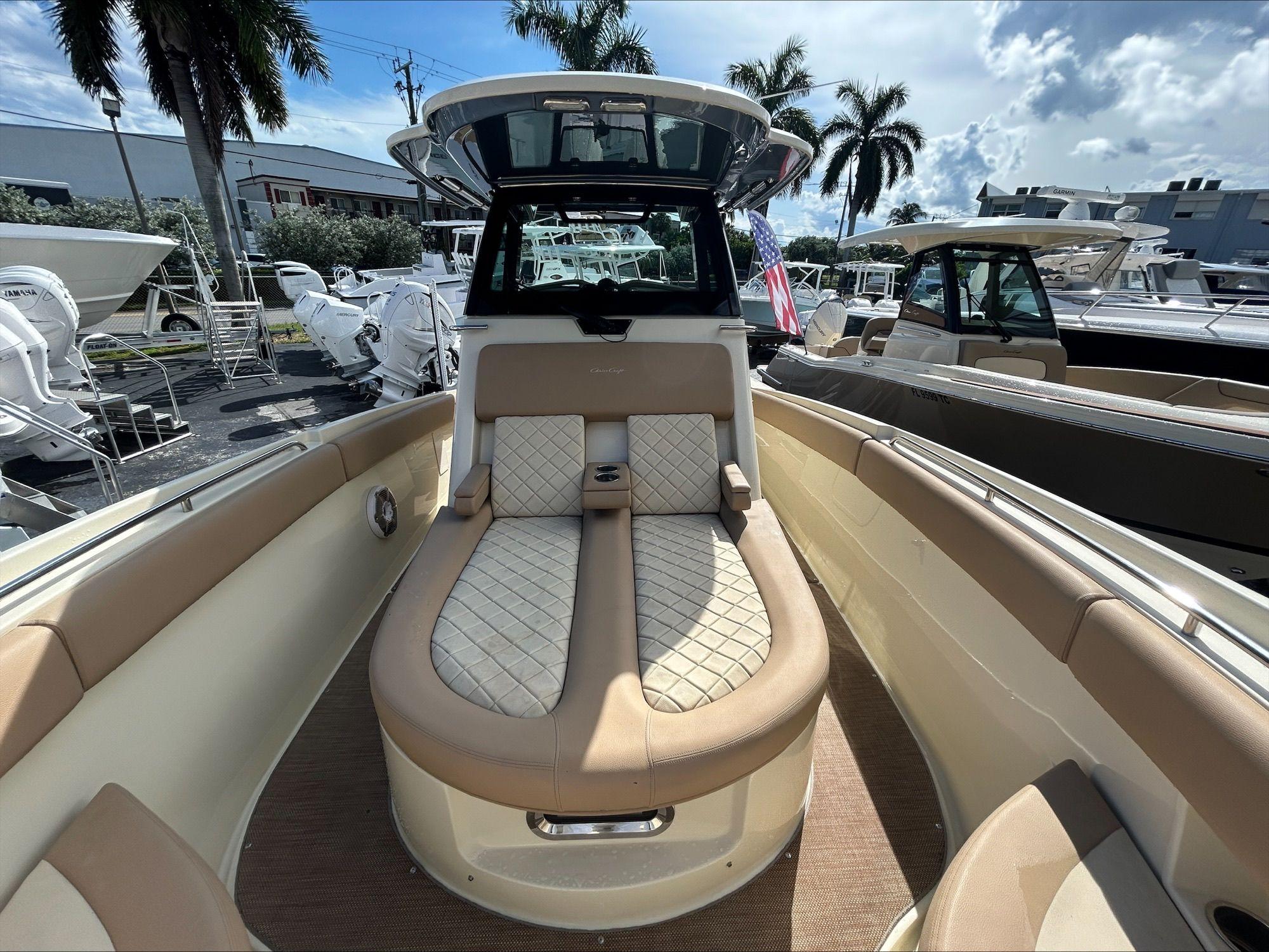 2021-chris-craft-catalina-30-power-9697401-977967142-0-080520250929-20