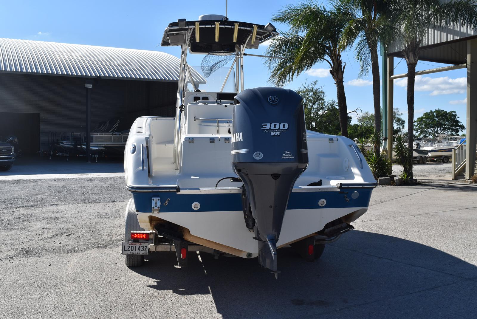 2006 Triton boat for sale, model of the boat is 2486 & Image # 2 of 24