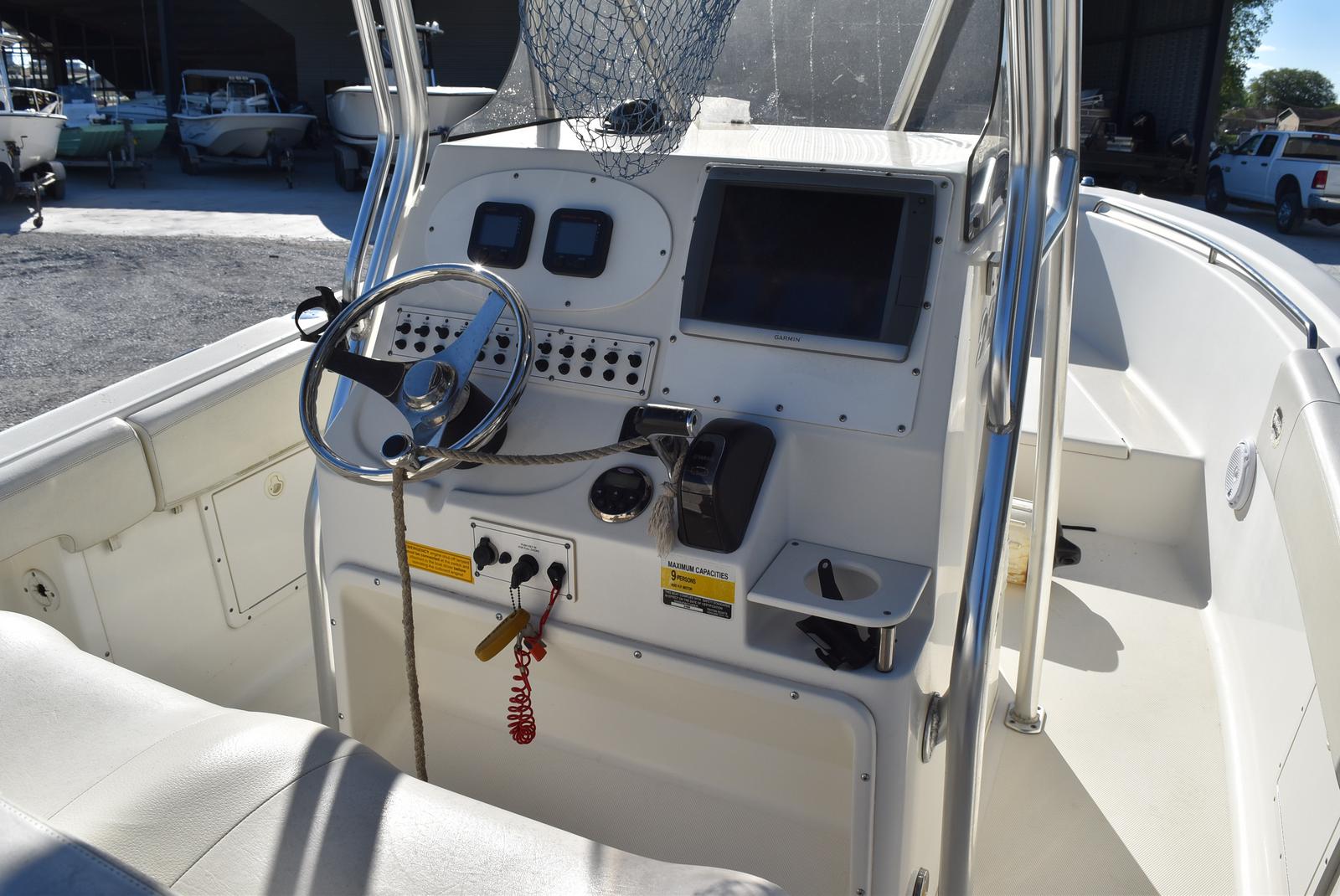 2006 Triton boat for sale, model of the boat is 2486 & Image # 7 of 24