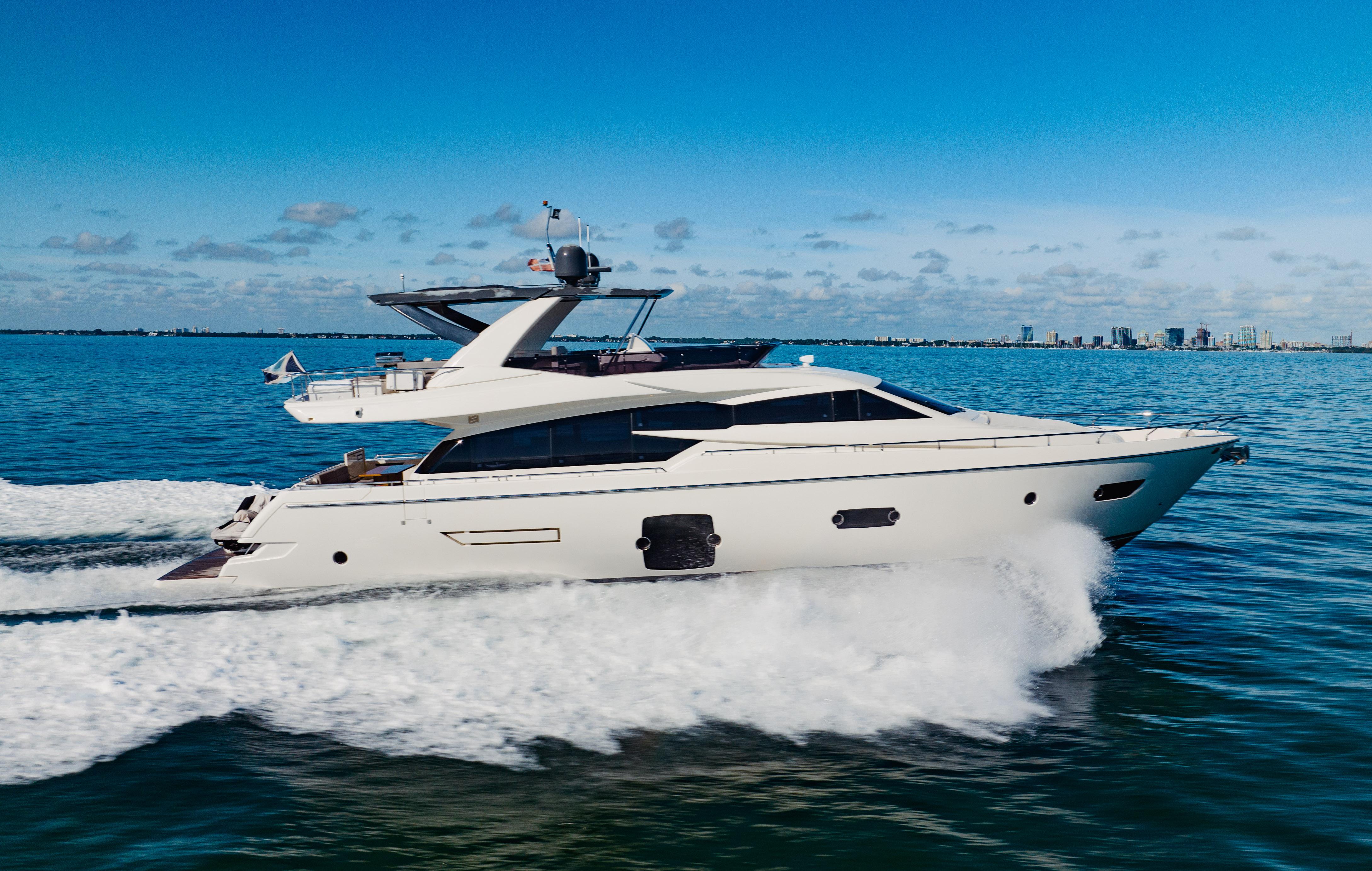 69 ft Ferretti 2015