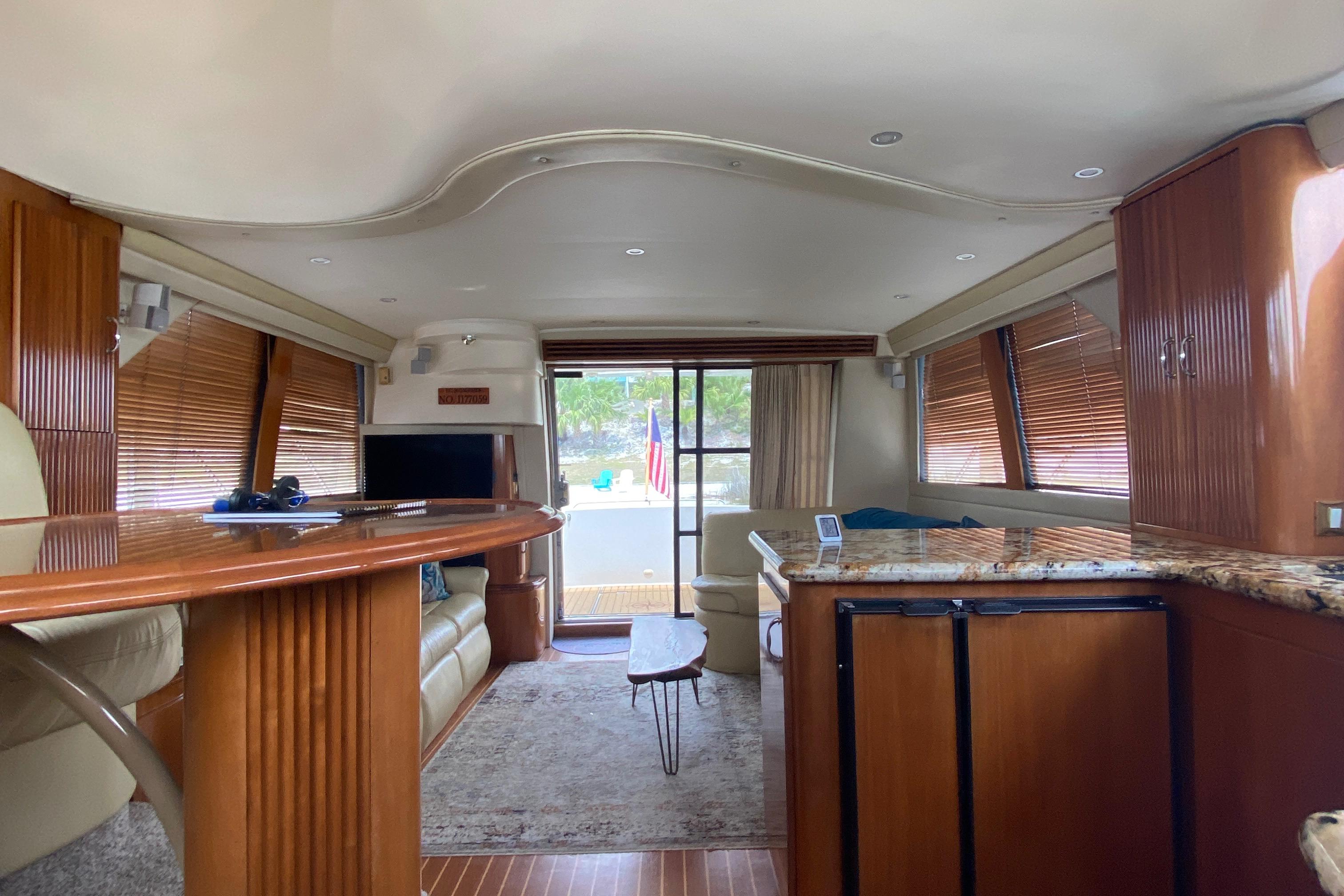 2004 Carver 460 Voyager
