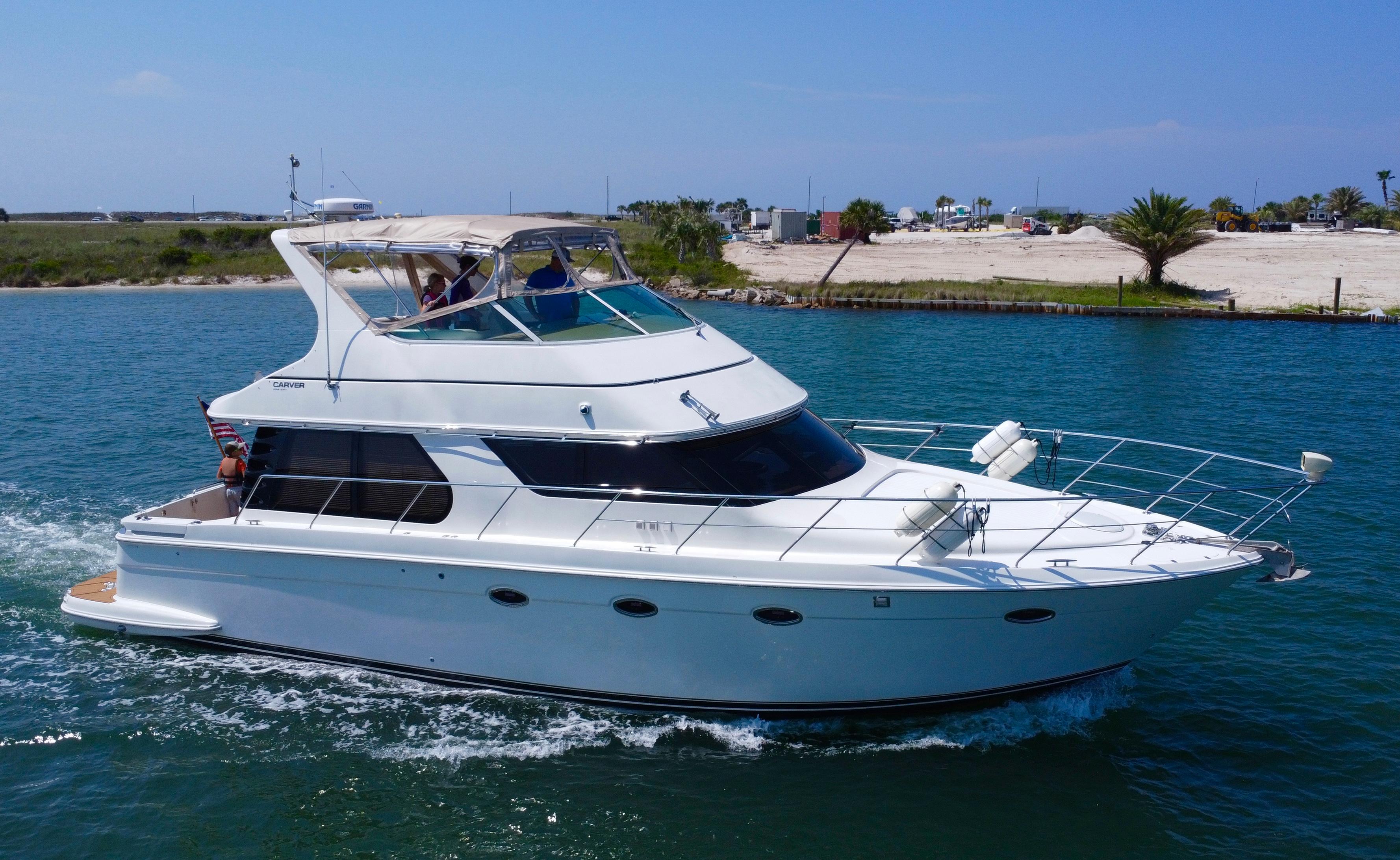 2004 Carver 460 Voyager