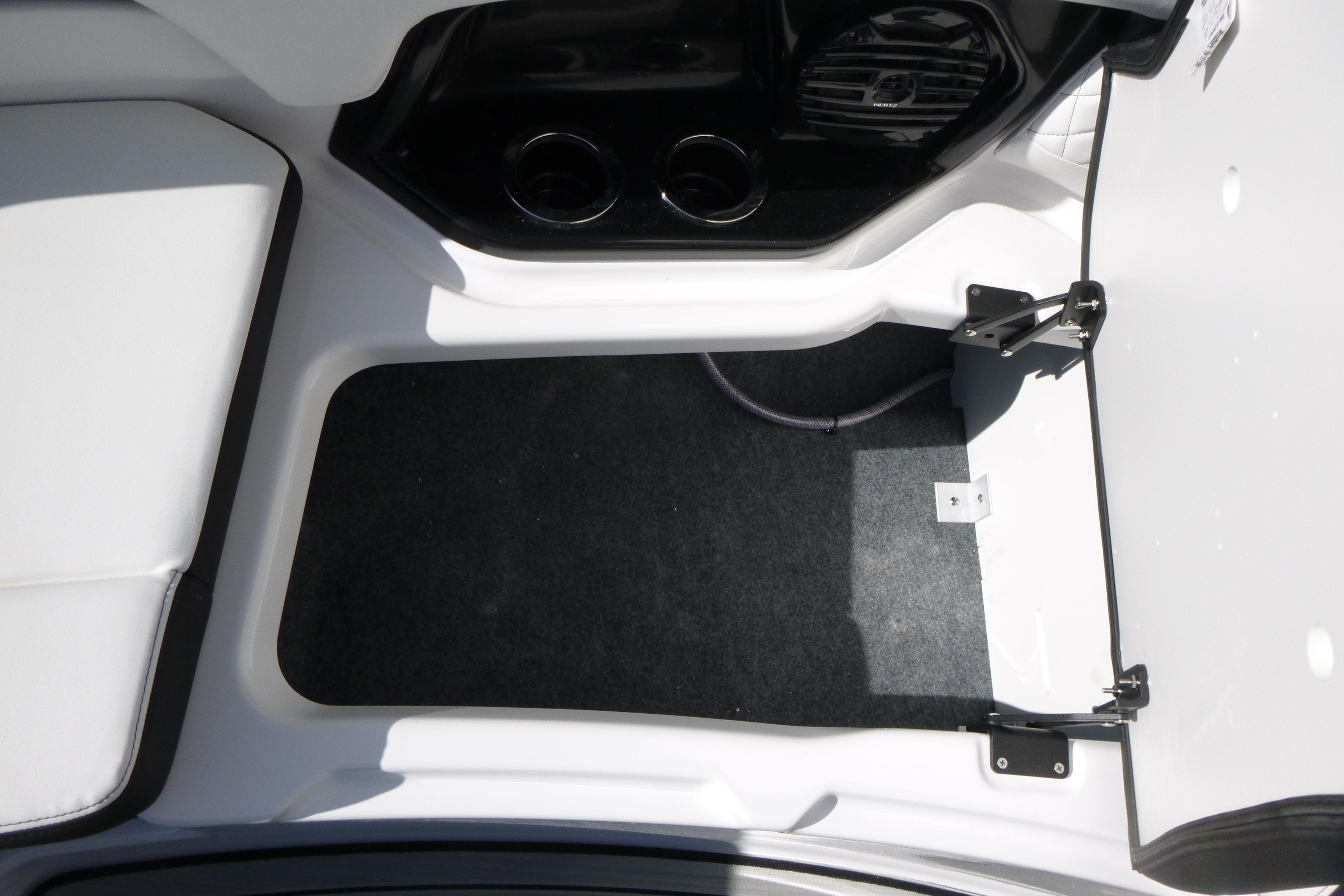 2026 Yamaha Boats 252SD Gallery