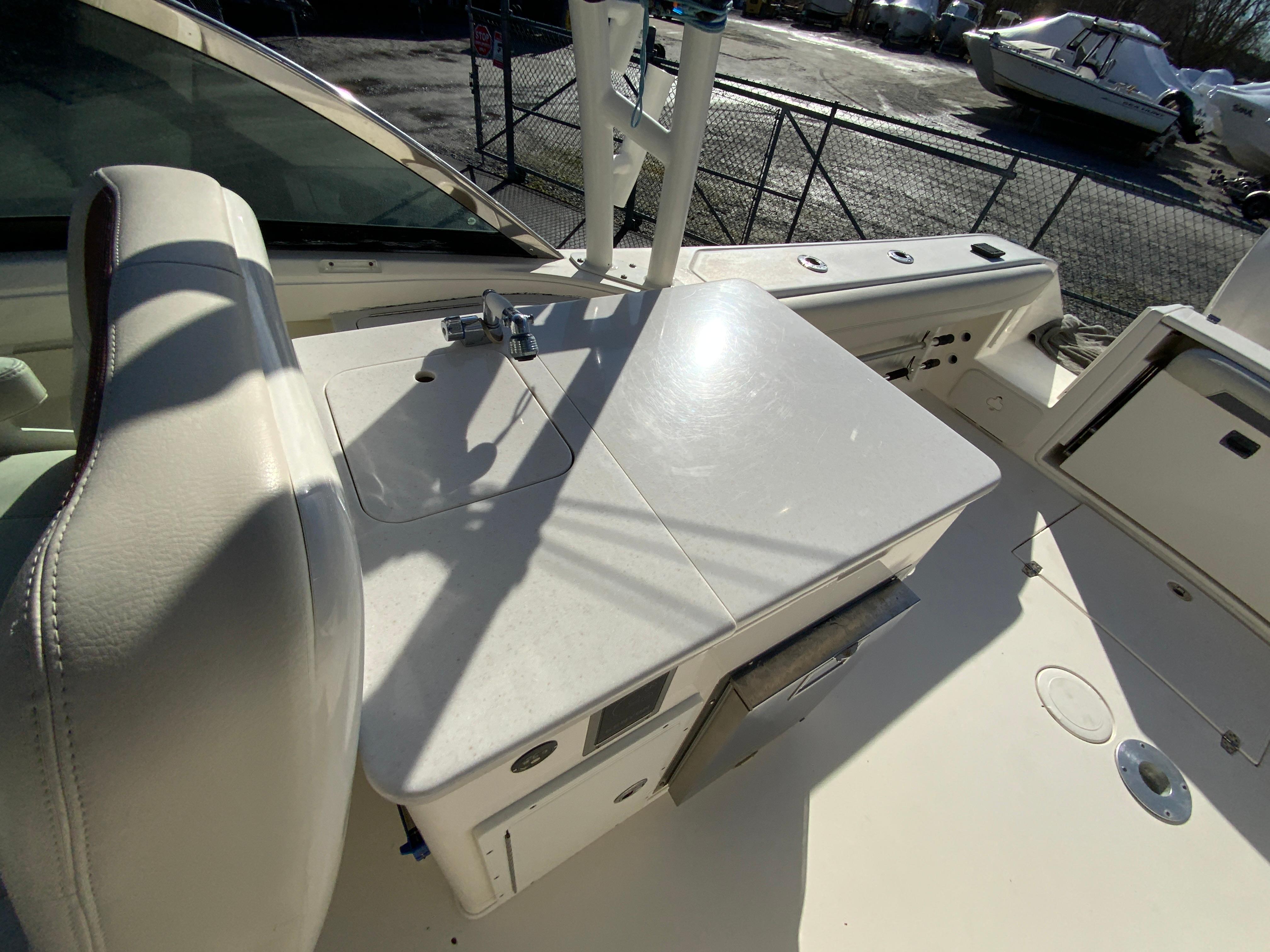 2019 Cobia 280 Dual Console-31