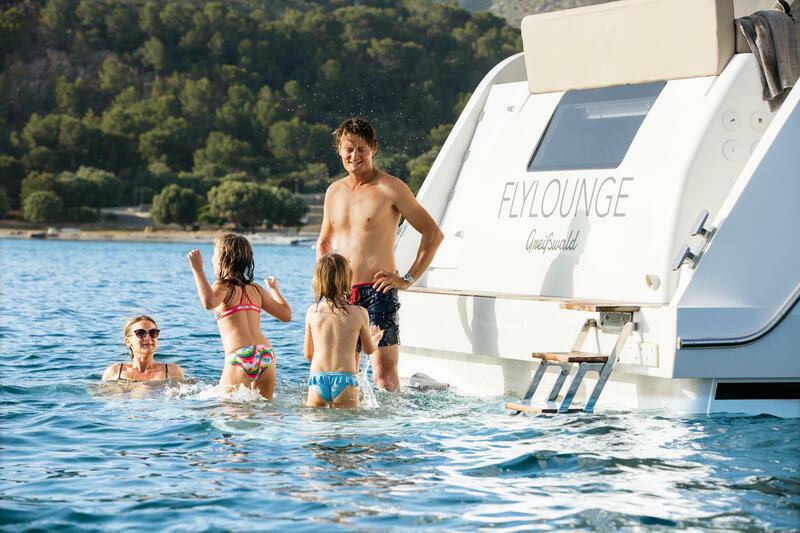 Sealine F530 style=