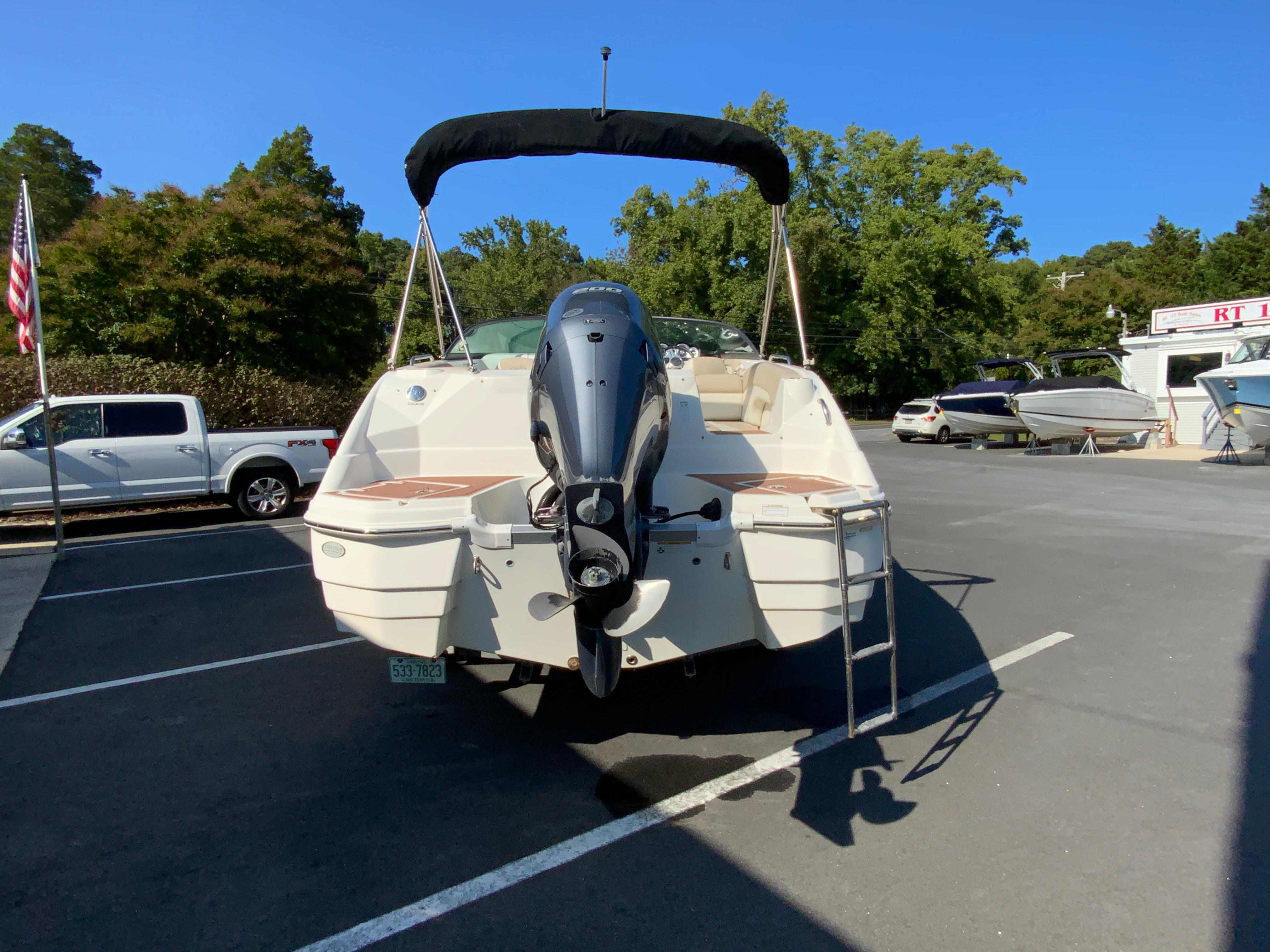 2017 Nauticstar 243DC Sport Deck-7