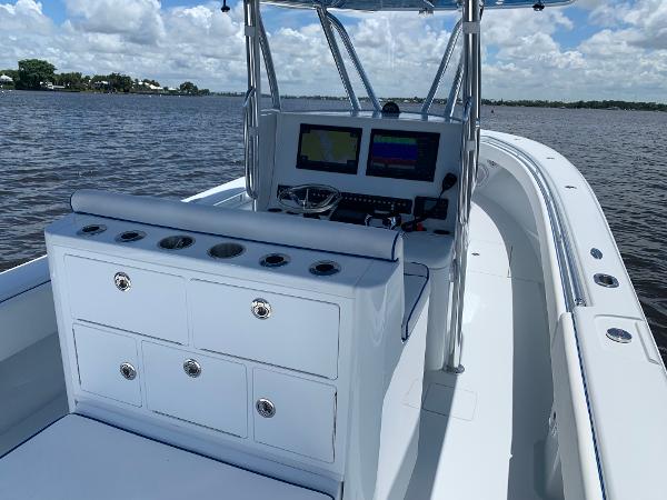 35' Contender, Listing Number 100917217, - Photo No. 19