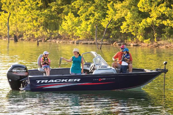 2019 Tracker Boats boat for sale, model of the boat is Pro Guide V-175 Combo & Image # 8 of 21