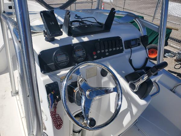 22' Boston Whaler, Listing Number 100915130, - Photo No. 10