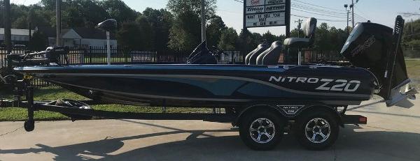 2022 Nitro boat for sale, model of the boat is Z20 Pro & Image # 1 of 13