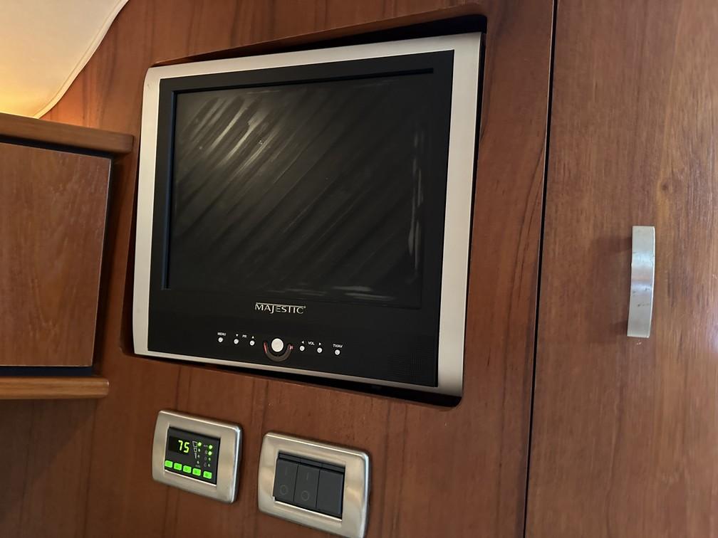 2008 Tiara 3500 Sovran