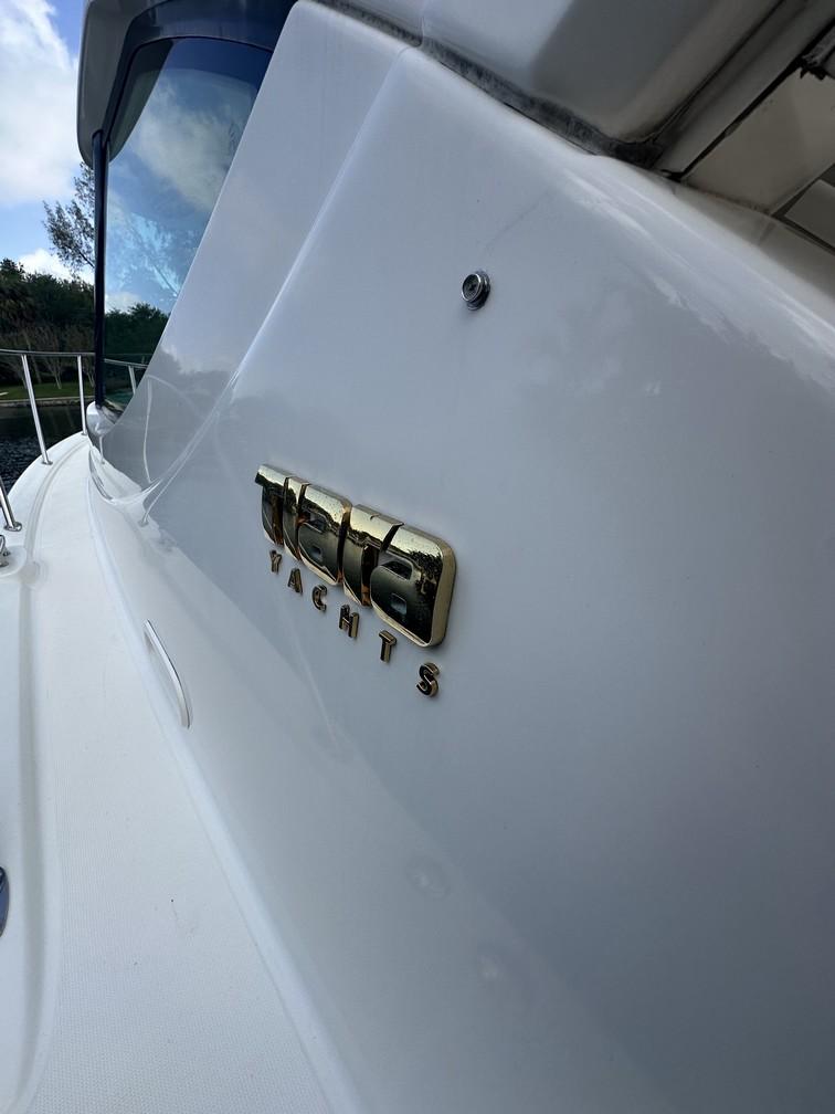 2008 Tiara 3500 Sovran