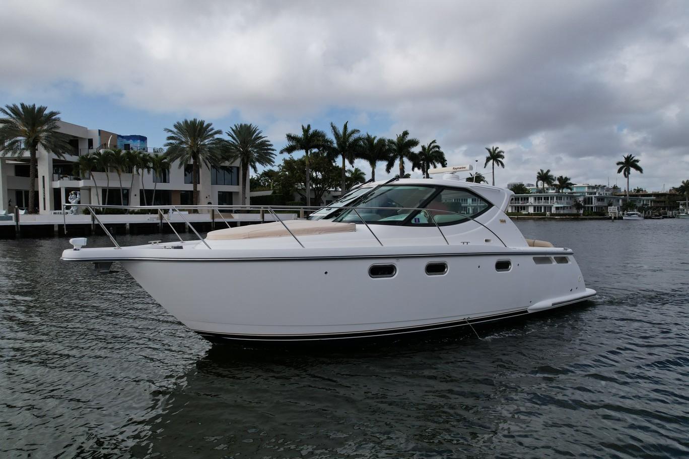 2008 Tiara 3500 Sovran