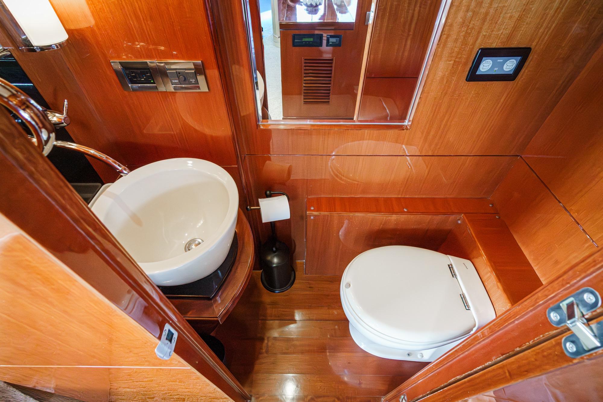 2010 Ocean Alexander Motor Yacht #TBBA68802LLC inventory image at Sun Country Yachts, South Lake Union (Seattle)