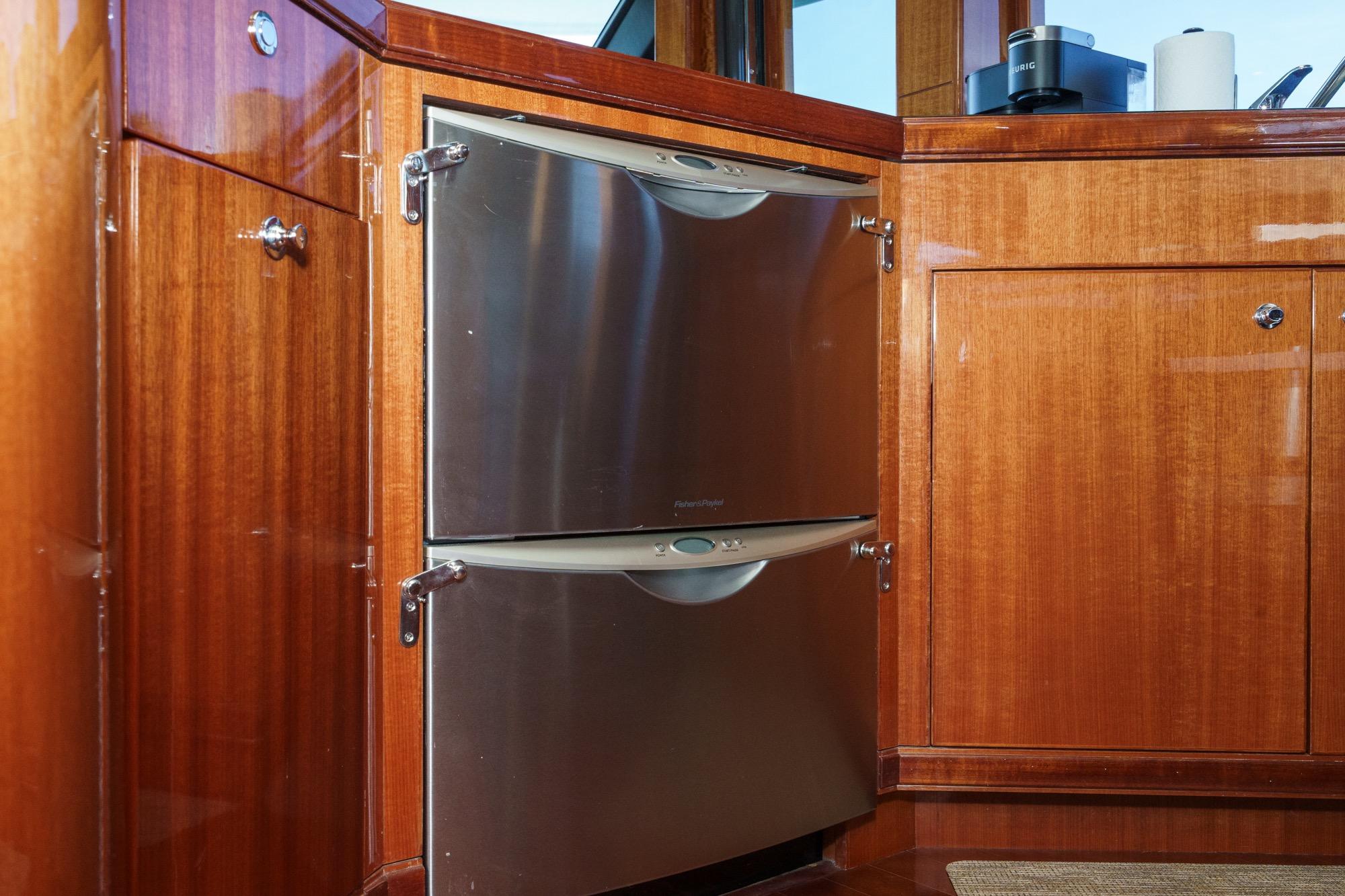 2010 Ocean Alexander Motor Yacht #TBBA68802LLC inventory image at Sun Country Yachts, South Lake Union (Seattle)