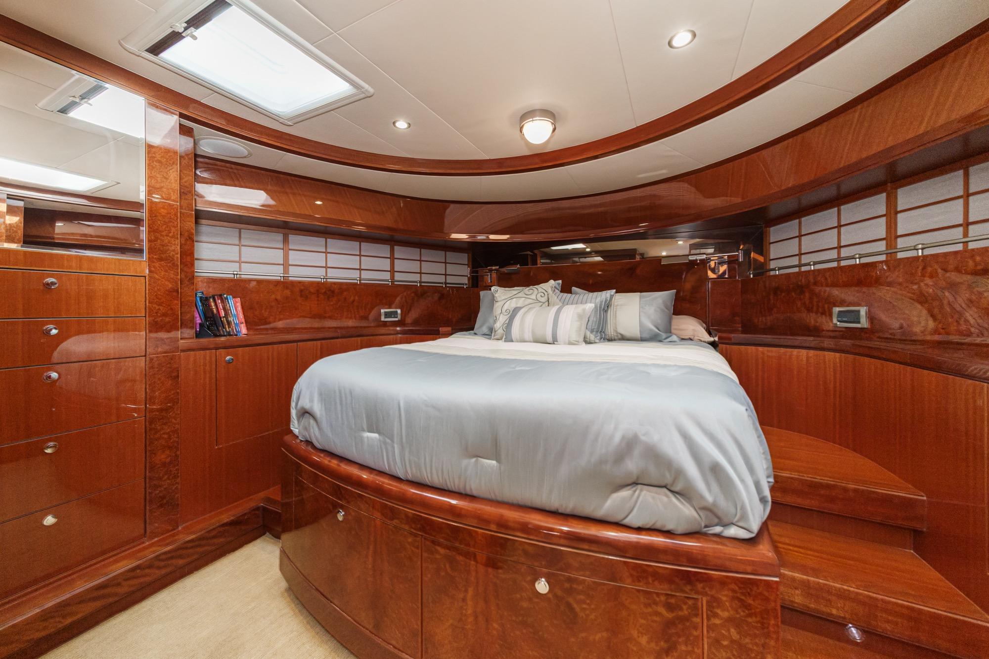 2010 Ocean Alexander Motor Yacht #TBBA68802LLC inventory image at Sun Country Yachts, South Lake Union (Seattle)