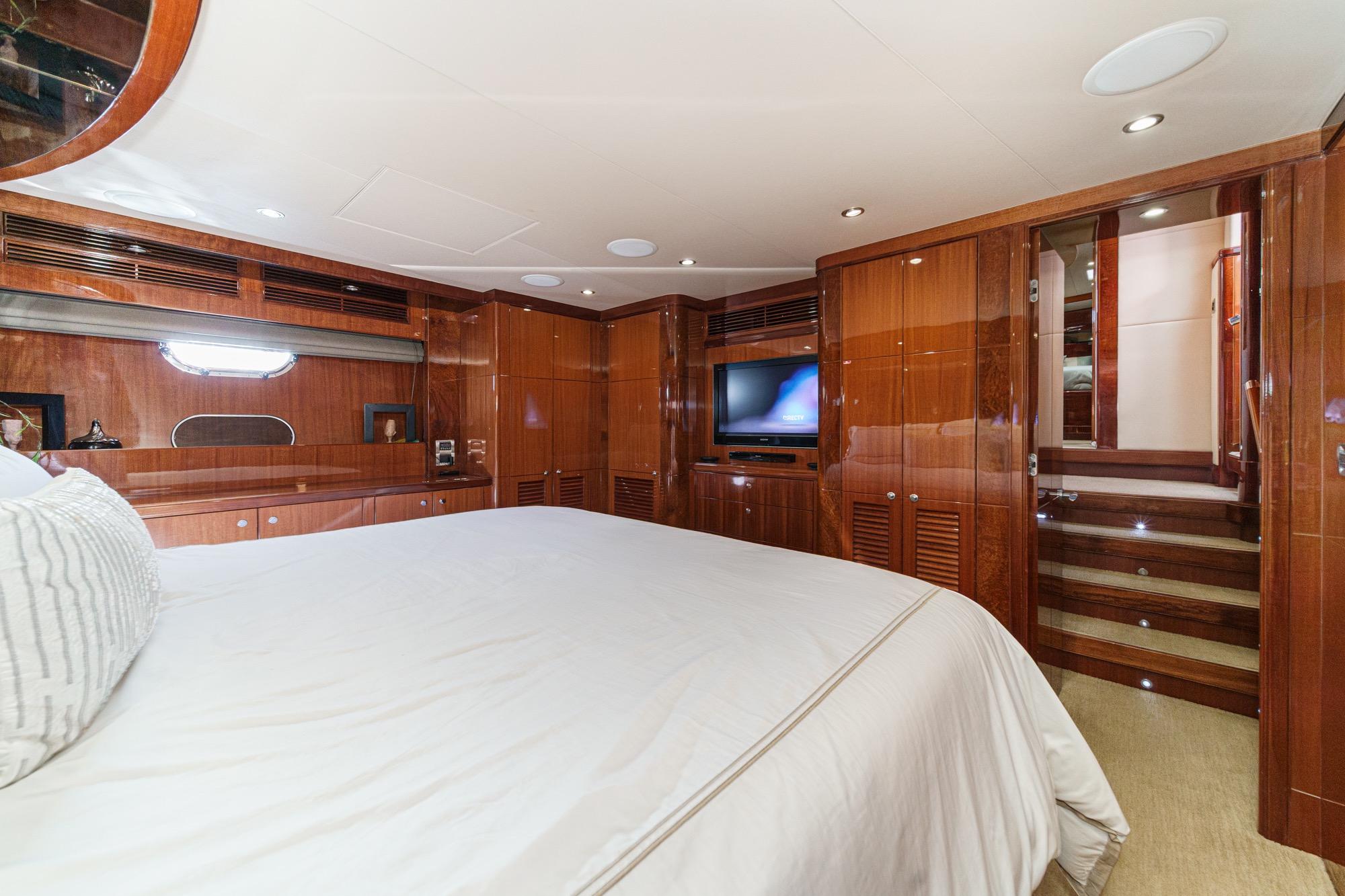 2010 Ocean Alexander Motor Yacht #TBBA68802LLC inventory image at Sun Country Yachts, South Lake Union (Seattle)