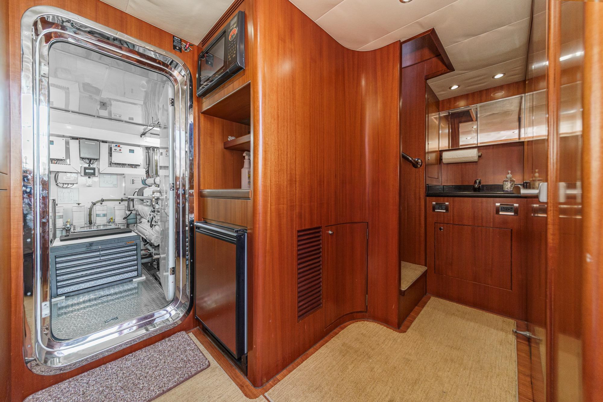 2010 Ocean Alexander Motor Yacht #TBBA68802LLC inventory image at Sun Country Yachts, South Lake Union (Seattle)