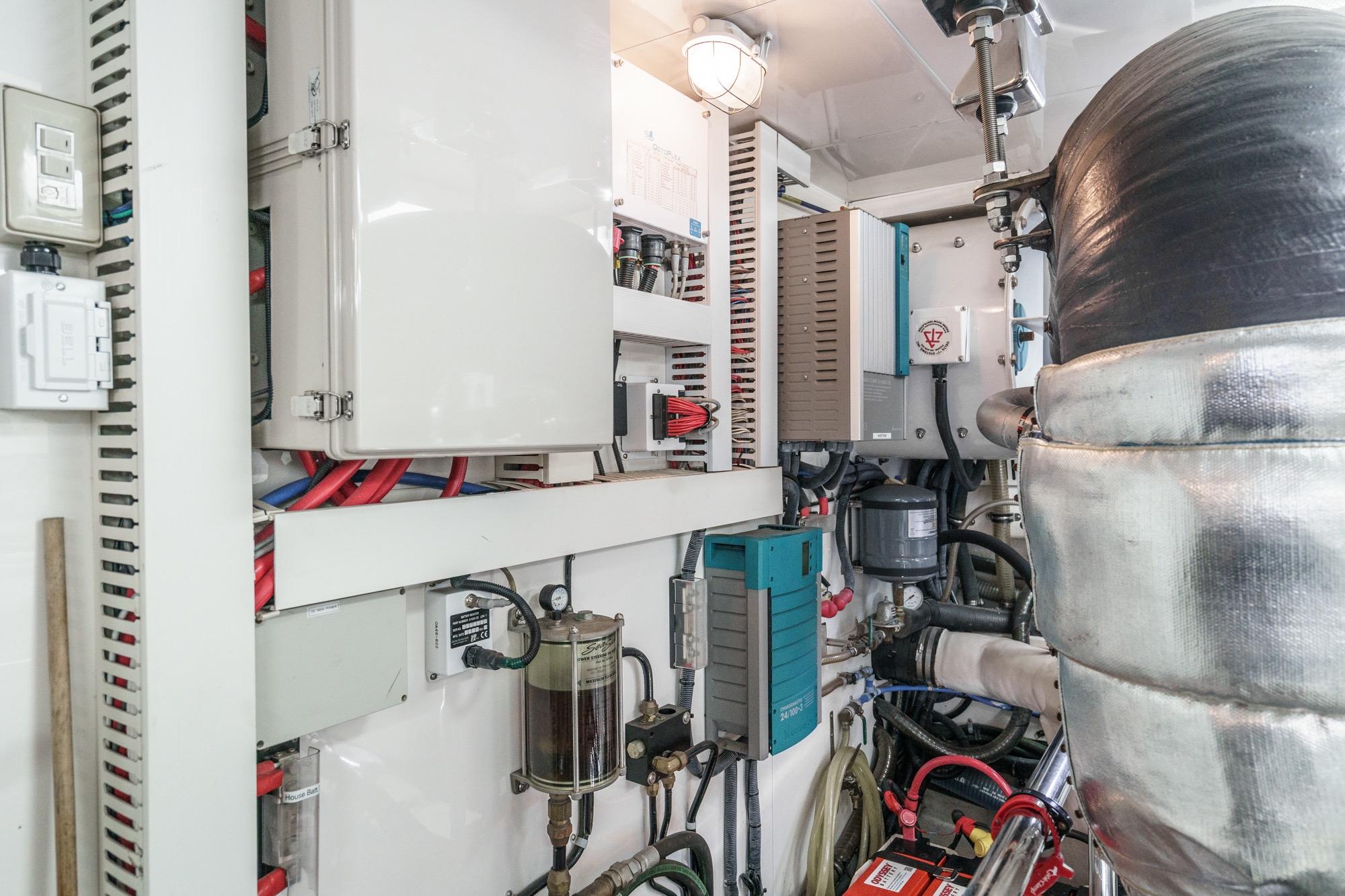 2010 Ocean Alexander Motor Yacht #TBBA68802LLC inventory image at Sun Country Yachts, South Lake Union (Seattle)