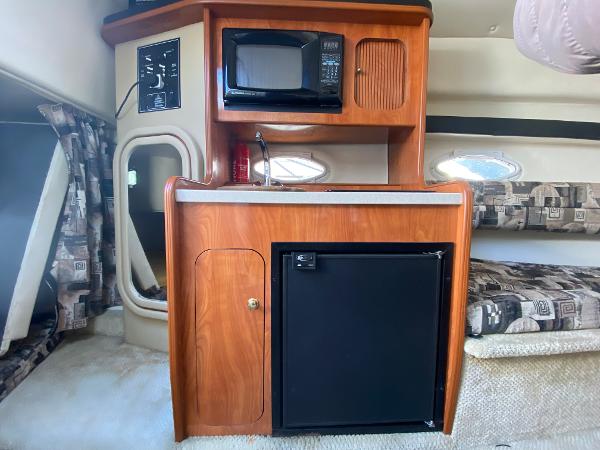 2002 Rinker 270 Fiesta Vee