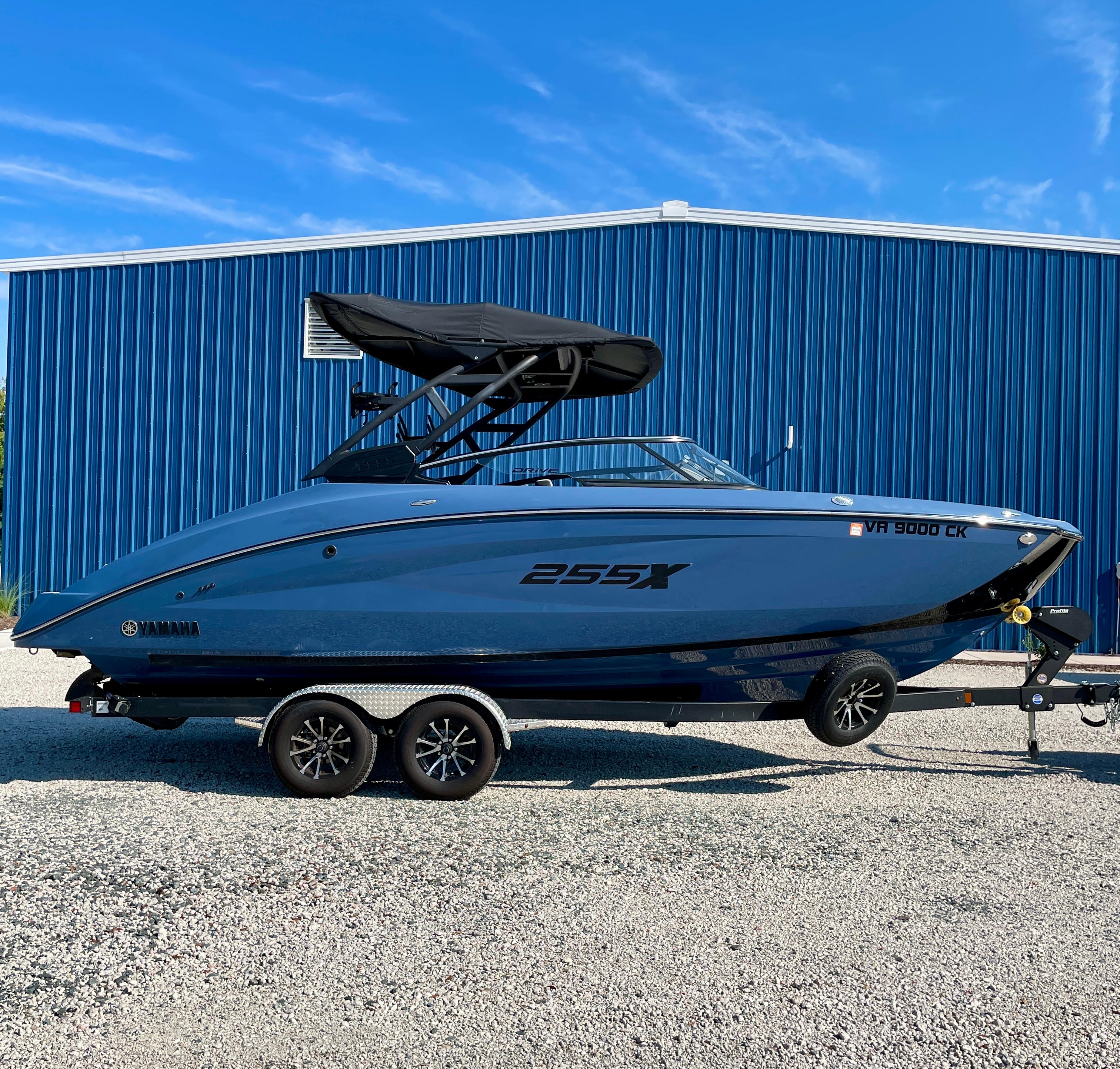 2023 Yamaha Boats 255XD