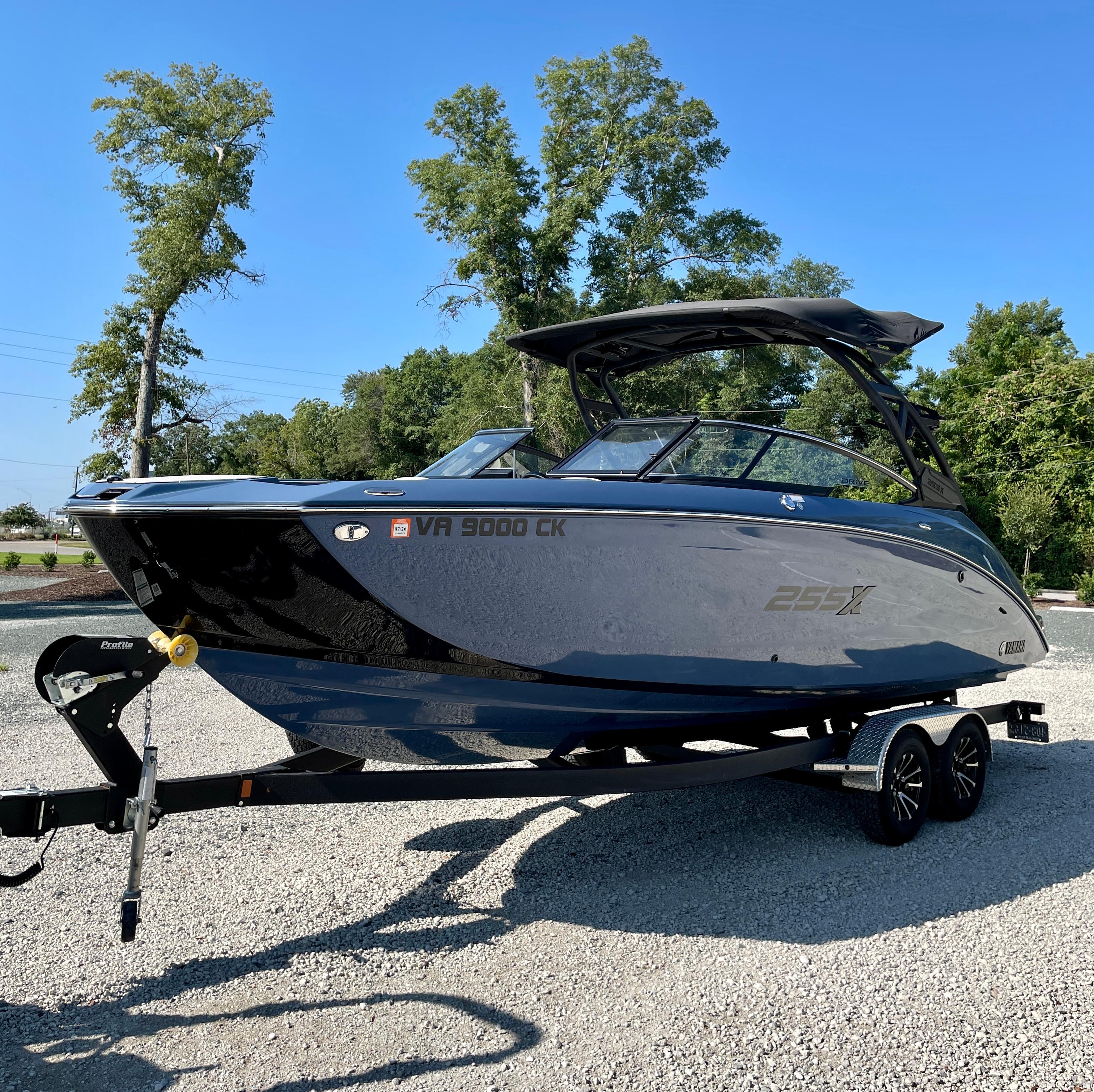 2023 Yamaha Boats 255XD