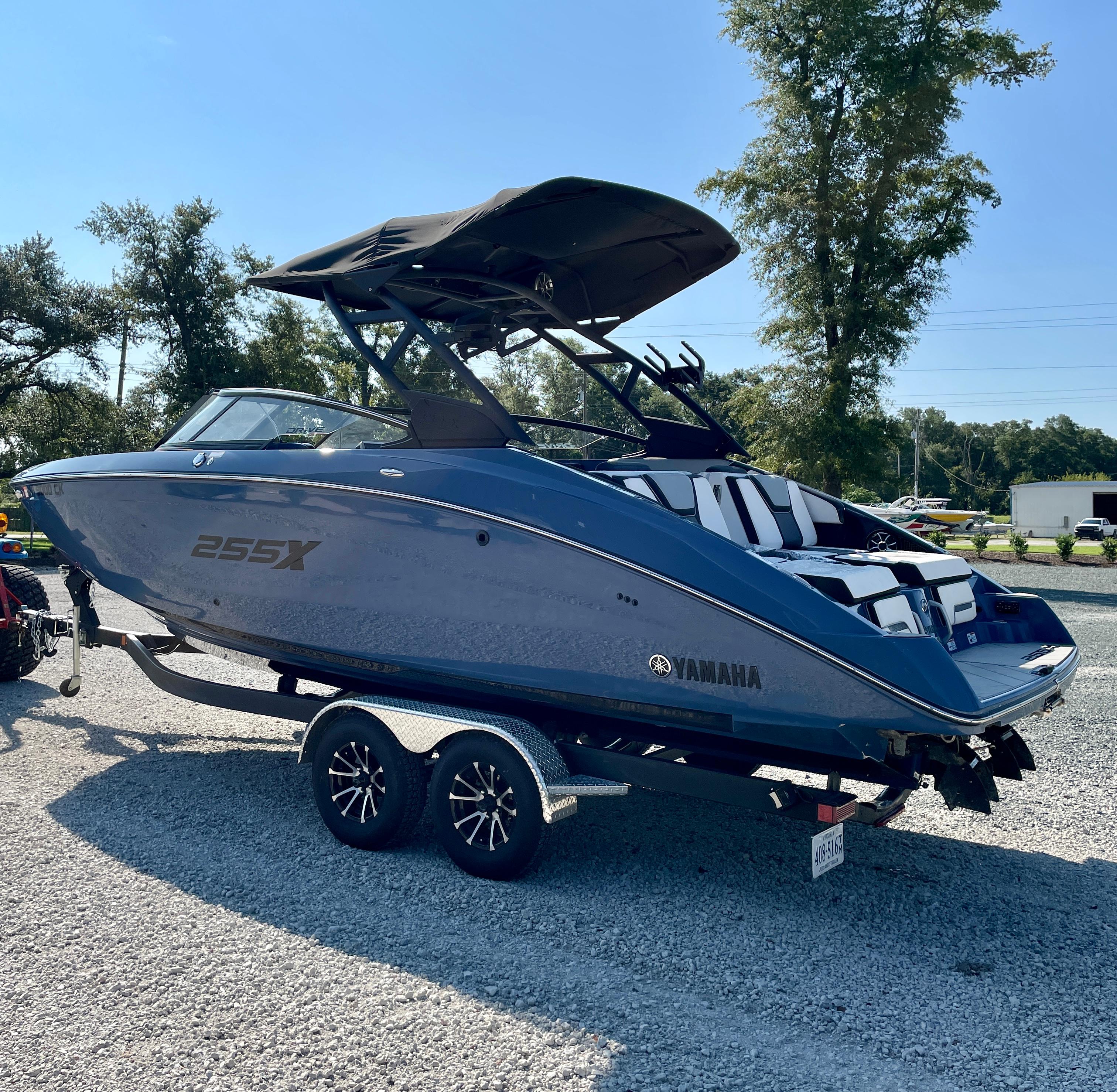 2023 Yamaha Boats 255XD