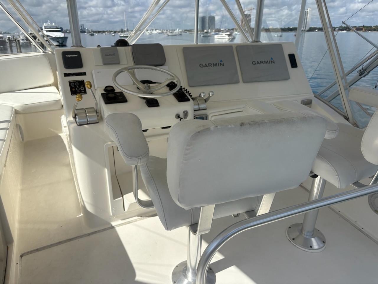 2002-ocean-yachts-52-super-sport-power-9557435-20250514150700532-1_XLARGE