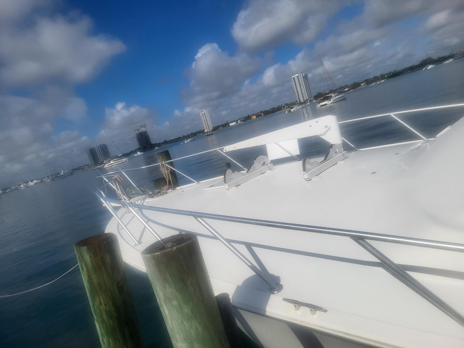 2002-ocean-yachts-52-super-sport-power-9557435-20250514150707483-1_XLARGE