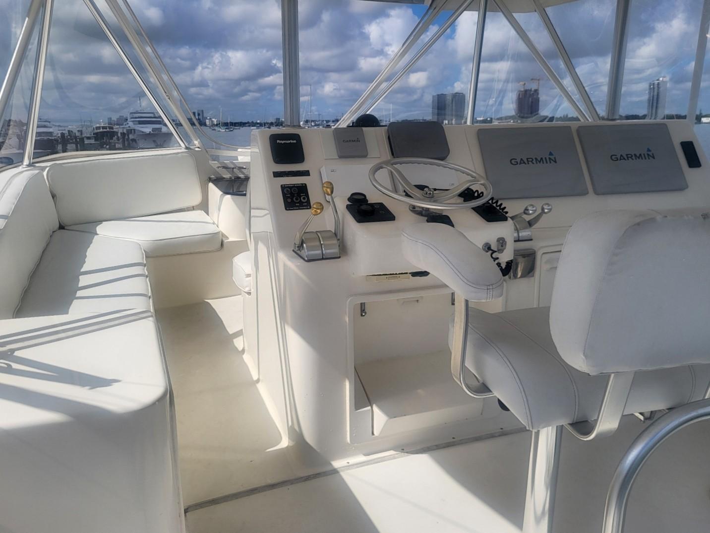 2002-ocean-yachts-52-super-sport-power-9557435-20250514150714330-1_XLARGE
