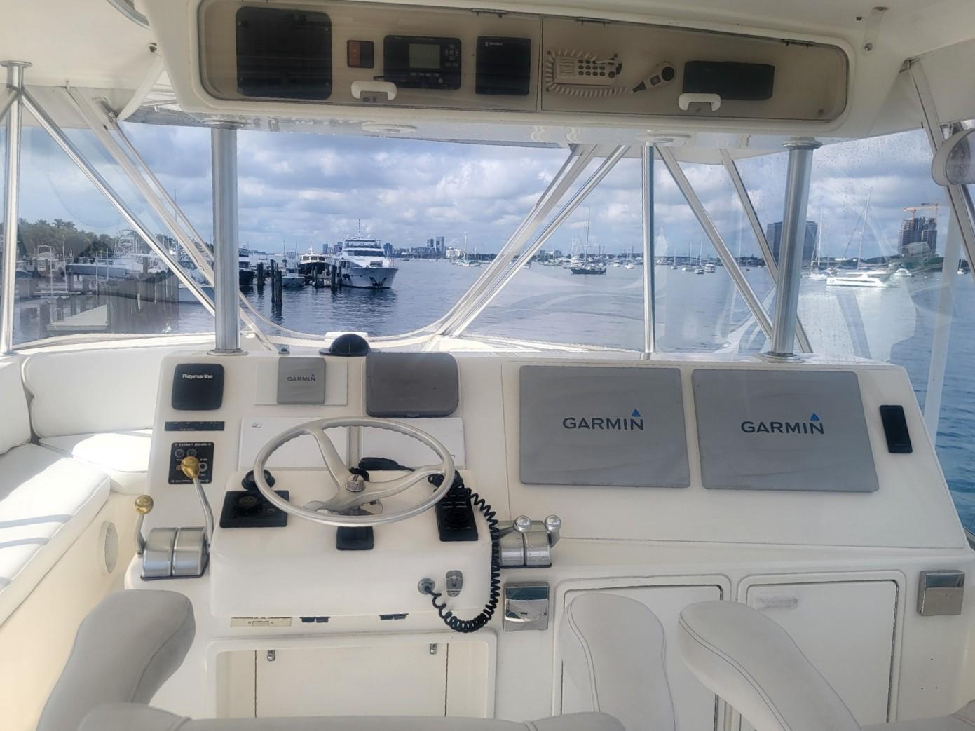 2002-ocean-yachts-52-super-sport-power-9557435-20250514150716331-1_XLARGE