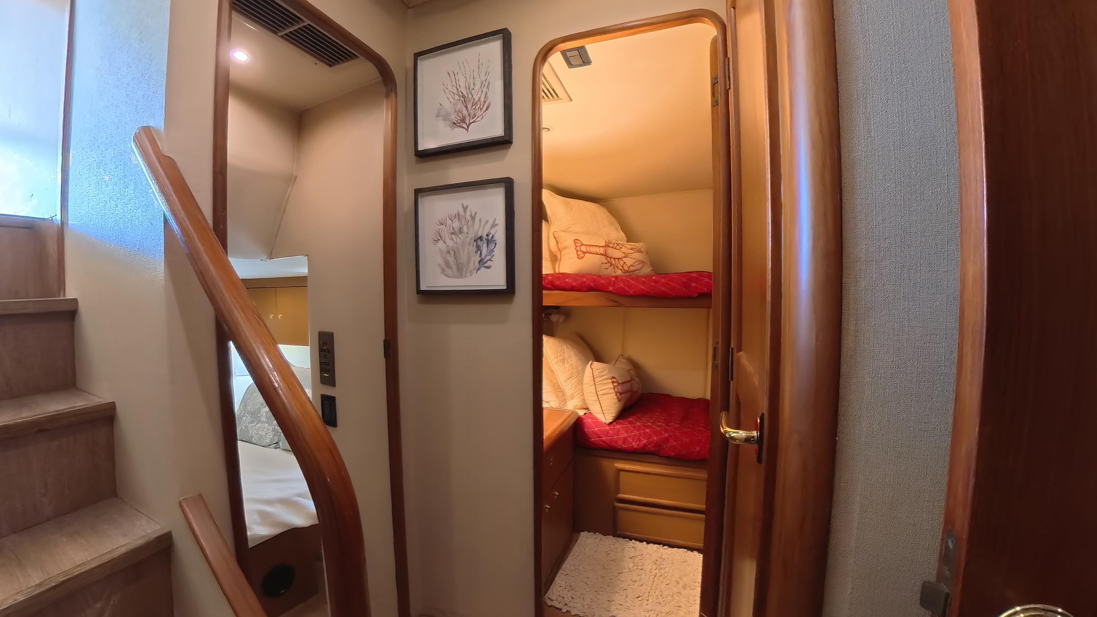 Ocean Yachts-52 SUPER SPORT 2002-No Name SC-US-Interior of 2002 Ocean Yachts 52 SUPER SPORT with cozy bunk beds and wooden accents.-9557435 | Thumbnail