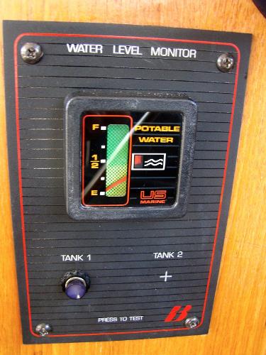 1987 Bayliner 3888 Motoryacht water level monitor panel for potable water tanks.