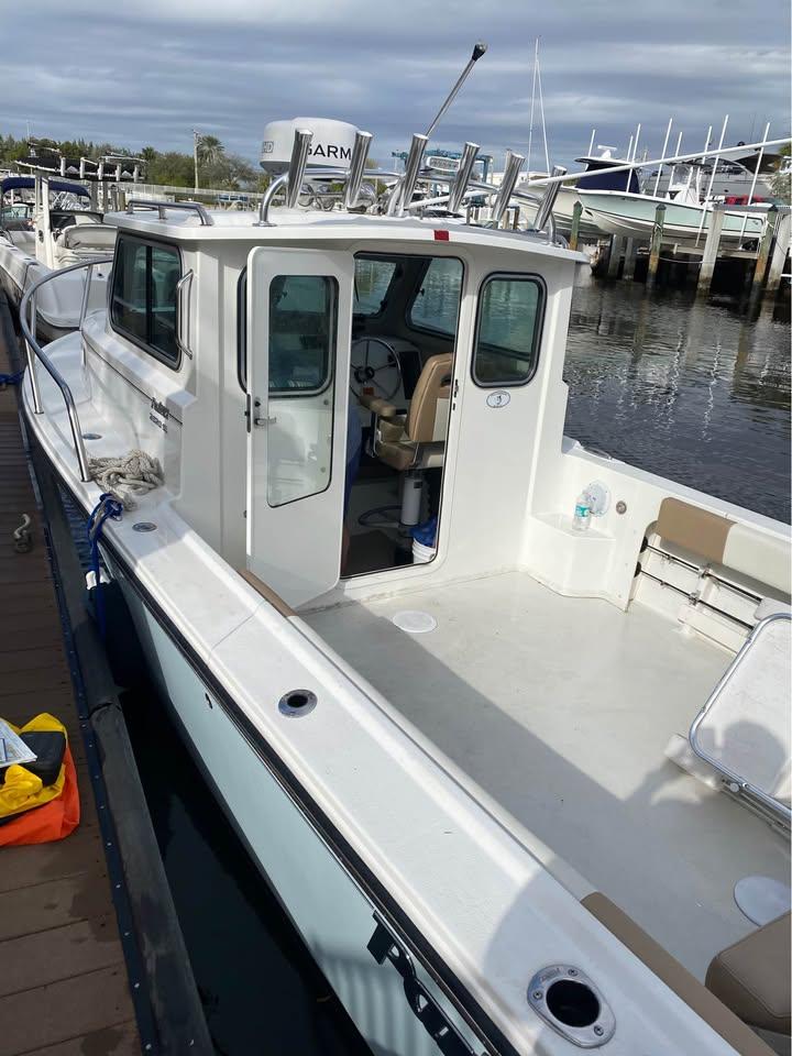 2018-parker-2320-sport-cabin-power-9837440-20250612204914263-1_XLARGE