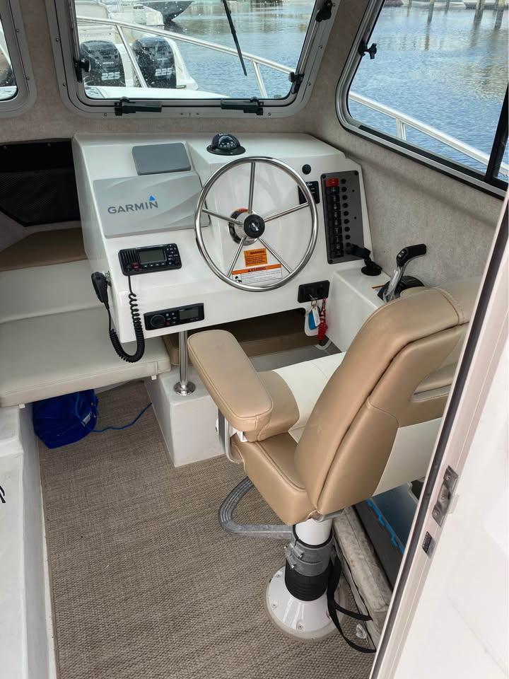 2018-parker-2320-sport-cabin-power-9837440-20250612204915315-1_XLARGE