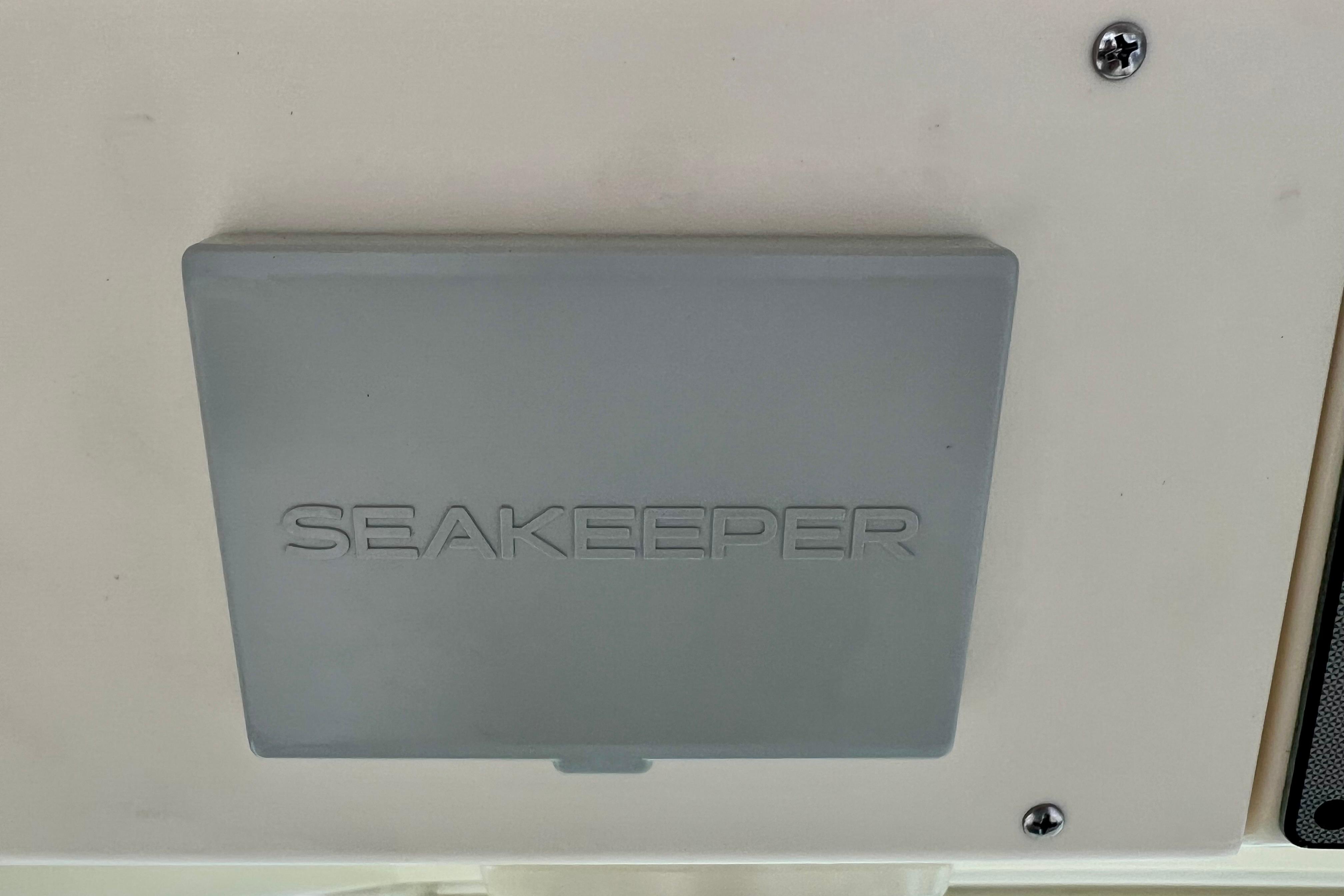 2023 Scout 330 LXF-17