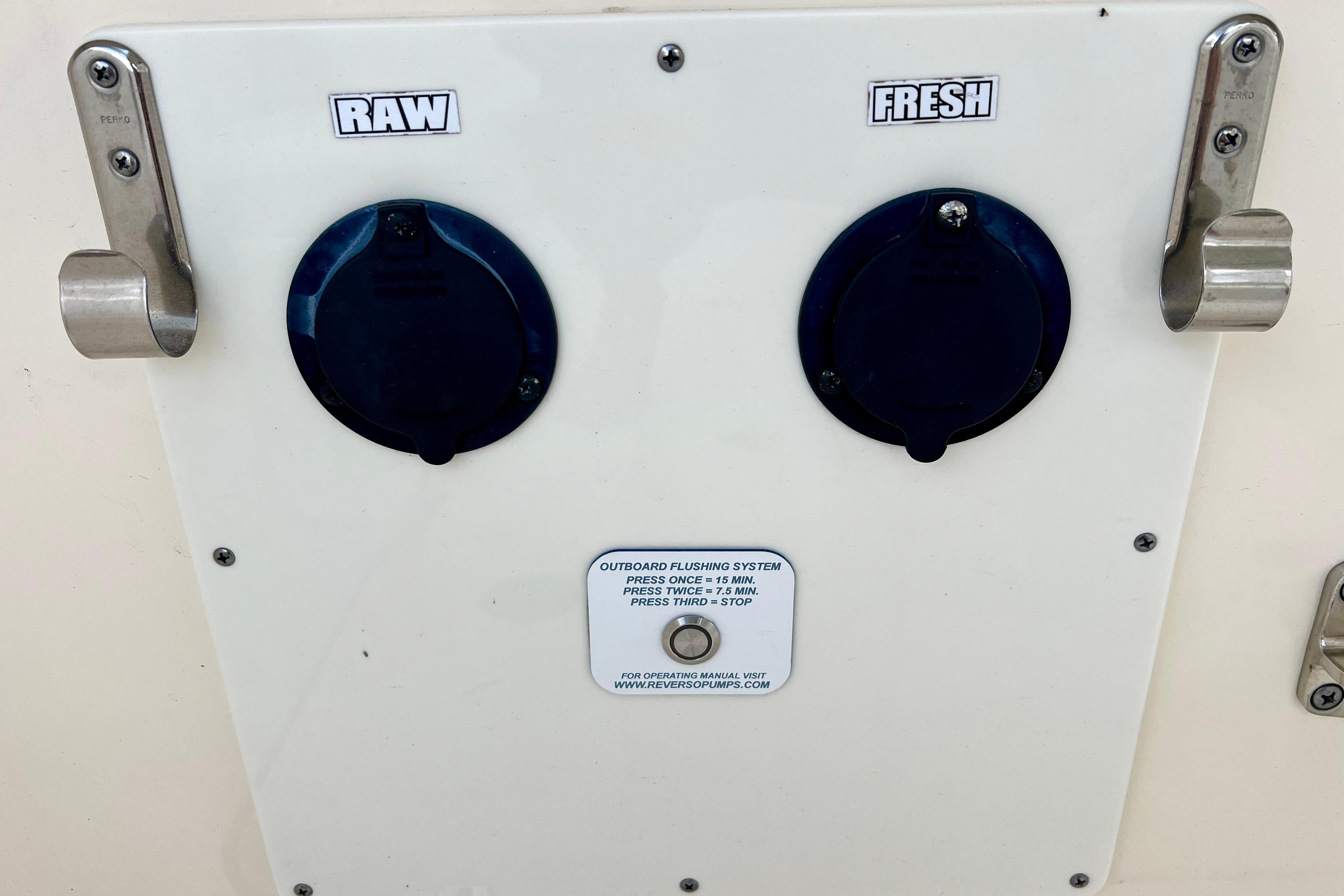 2023 Scout 330 LXF-25