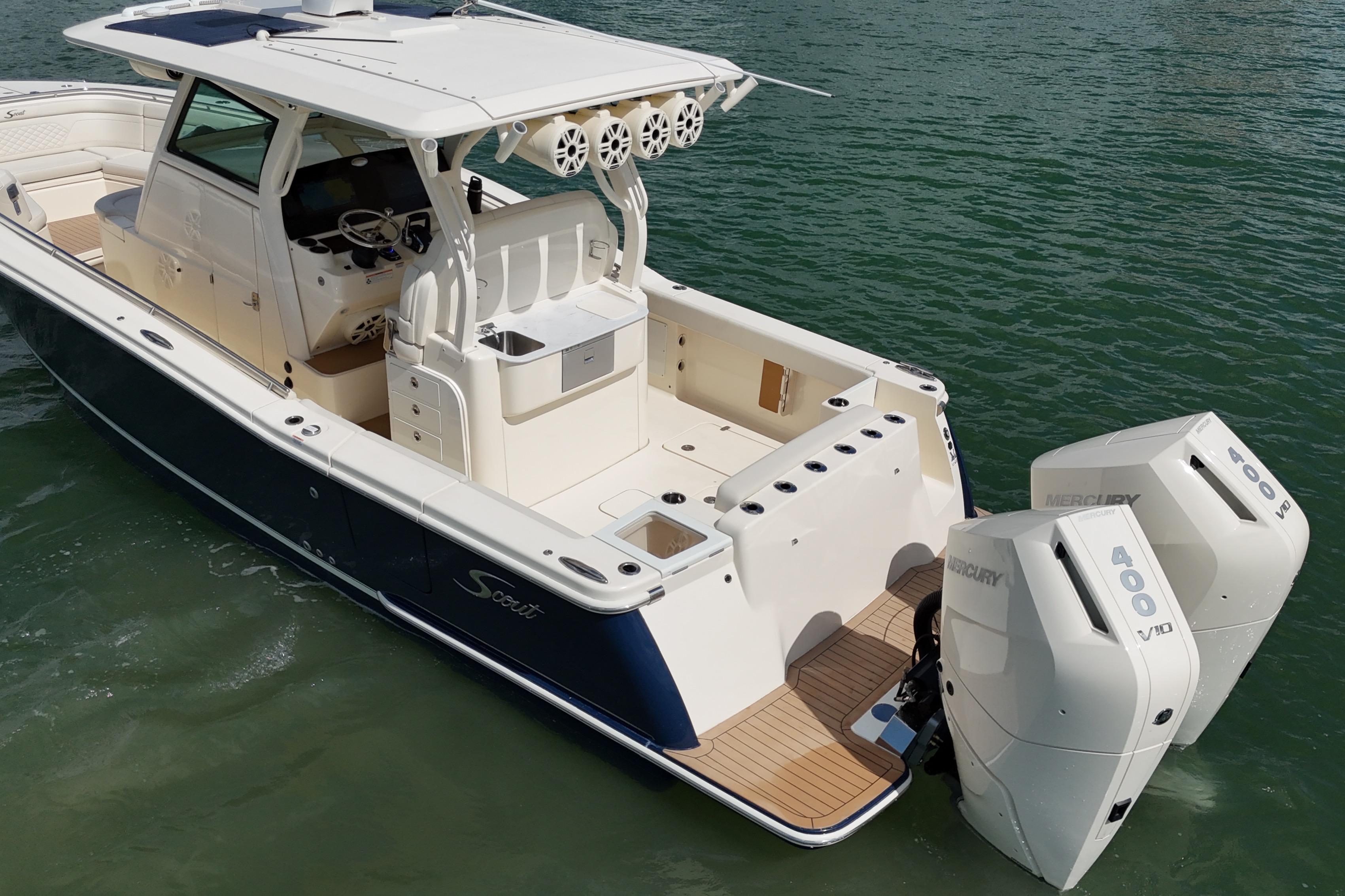 2023 Scout 330 LXF-10