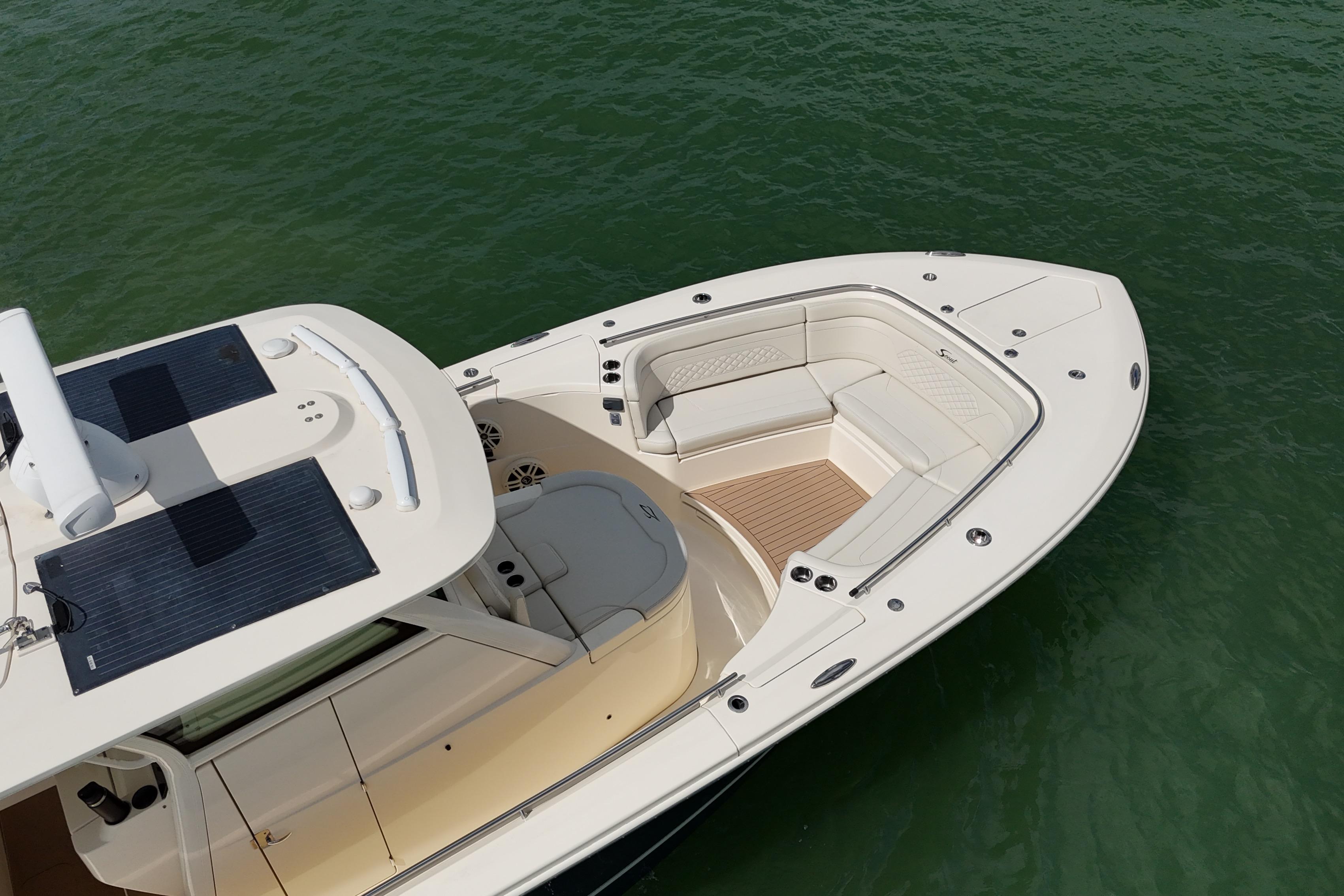 2023 Scout 330 LXF-8