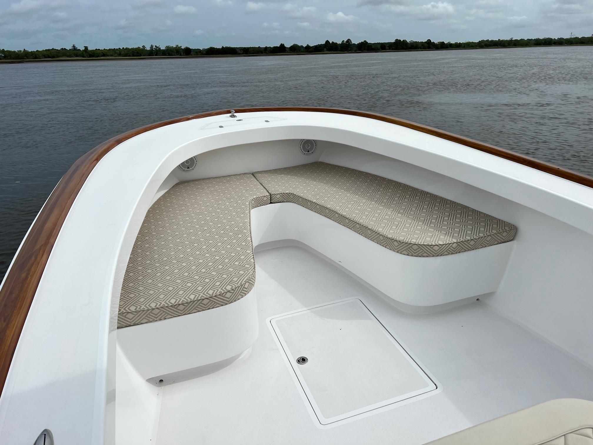 T/t Black Jack Yacht for Sale 27 Jarrett Bay Yachts Charleston, SC