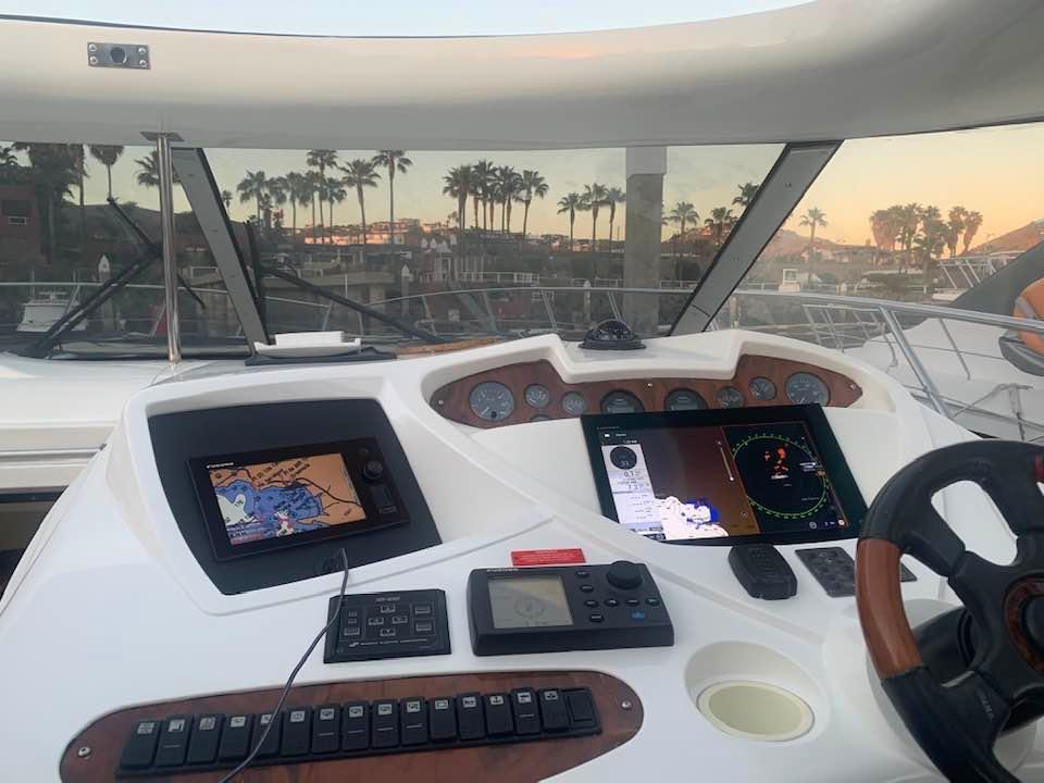 Sunseeker-Predator 56 2000-Hot Stuff CA-US-9798057 | Thumbnail