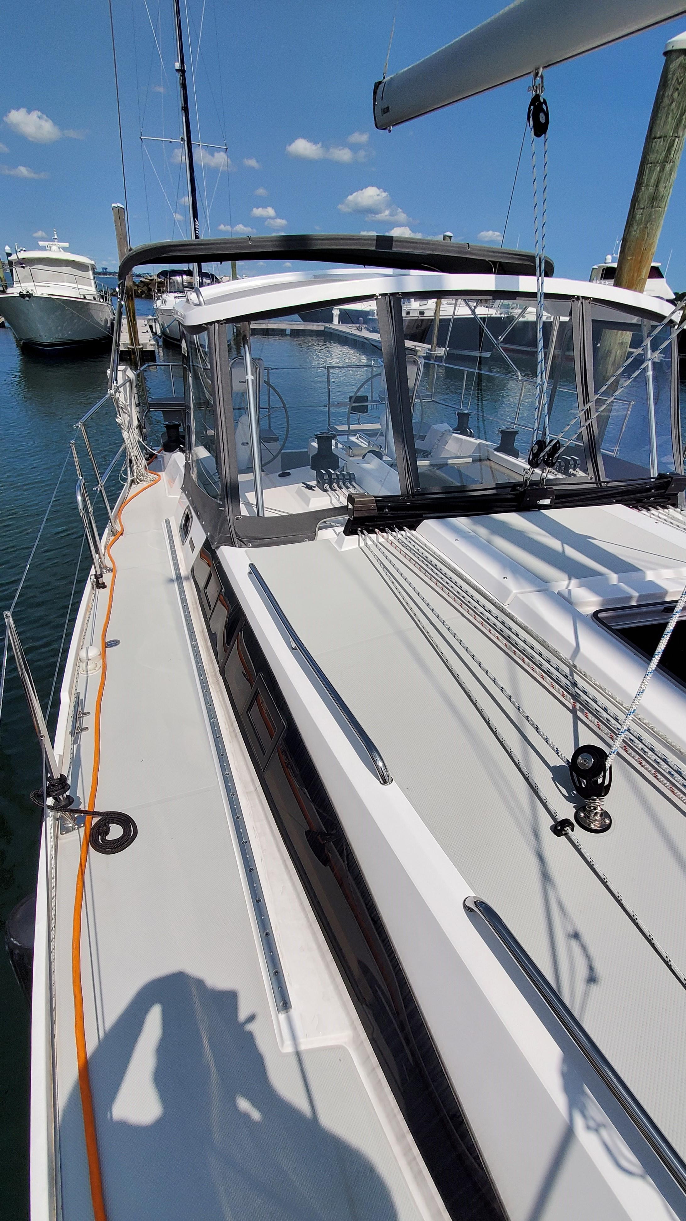 Newport RI Yacht Brokerage